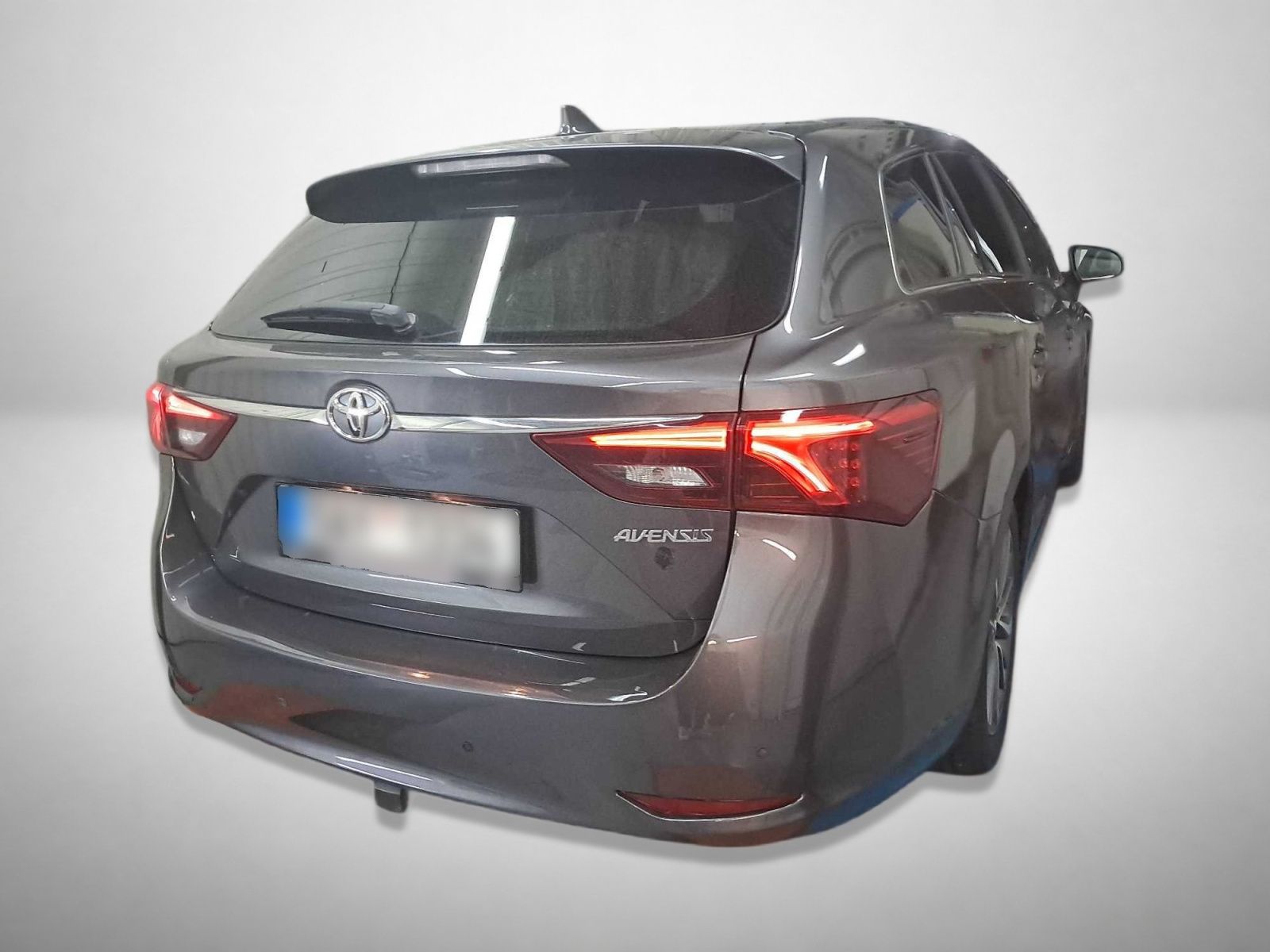 Toyota Avensis, 2.0 D-4D, Navi - fotka 2