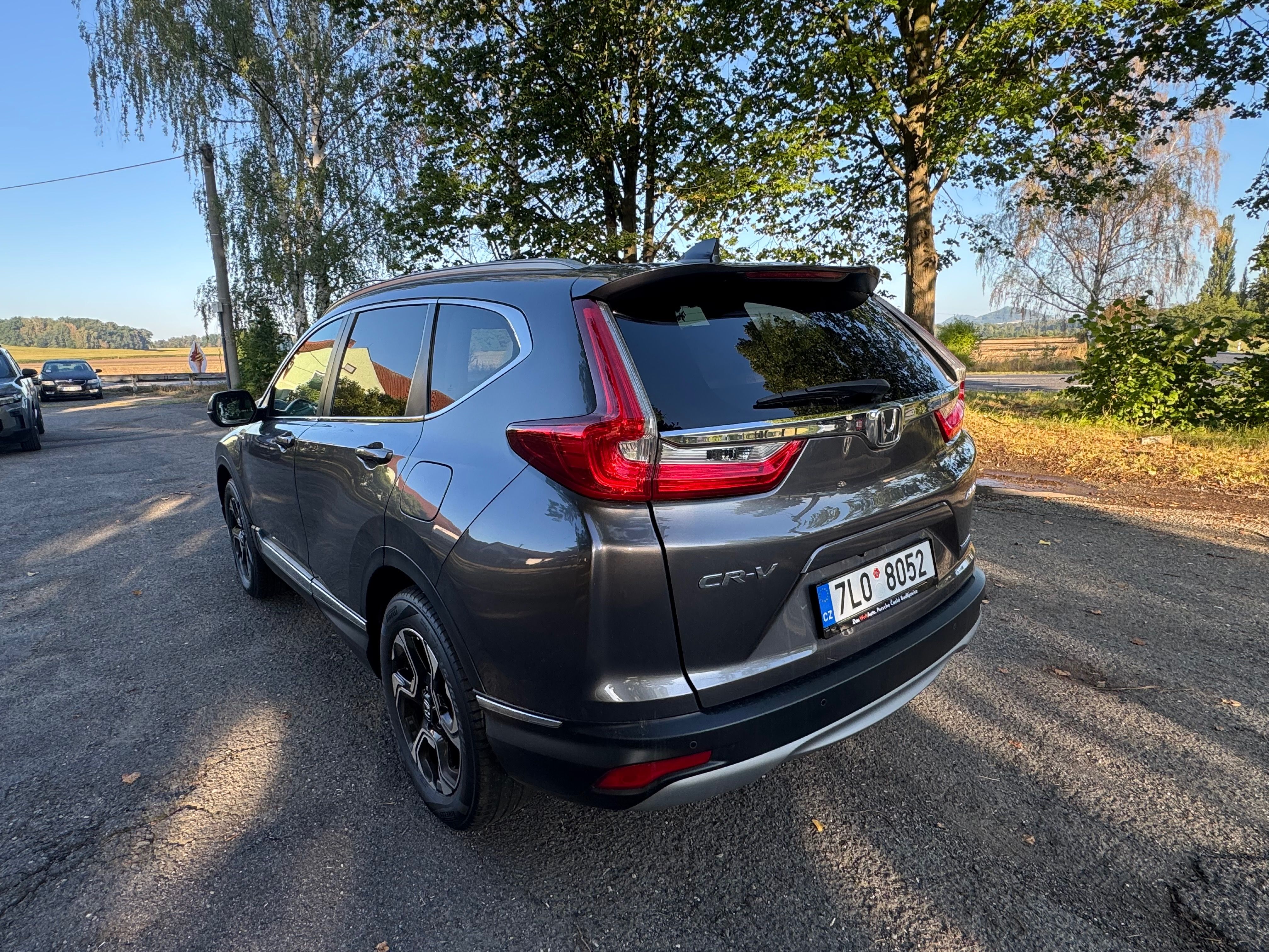 Honda CR-V, 2.0 i V-TEC 107KW HYBRID 4x4 - fotka 5