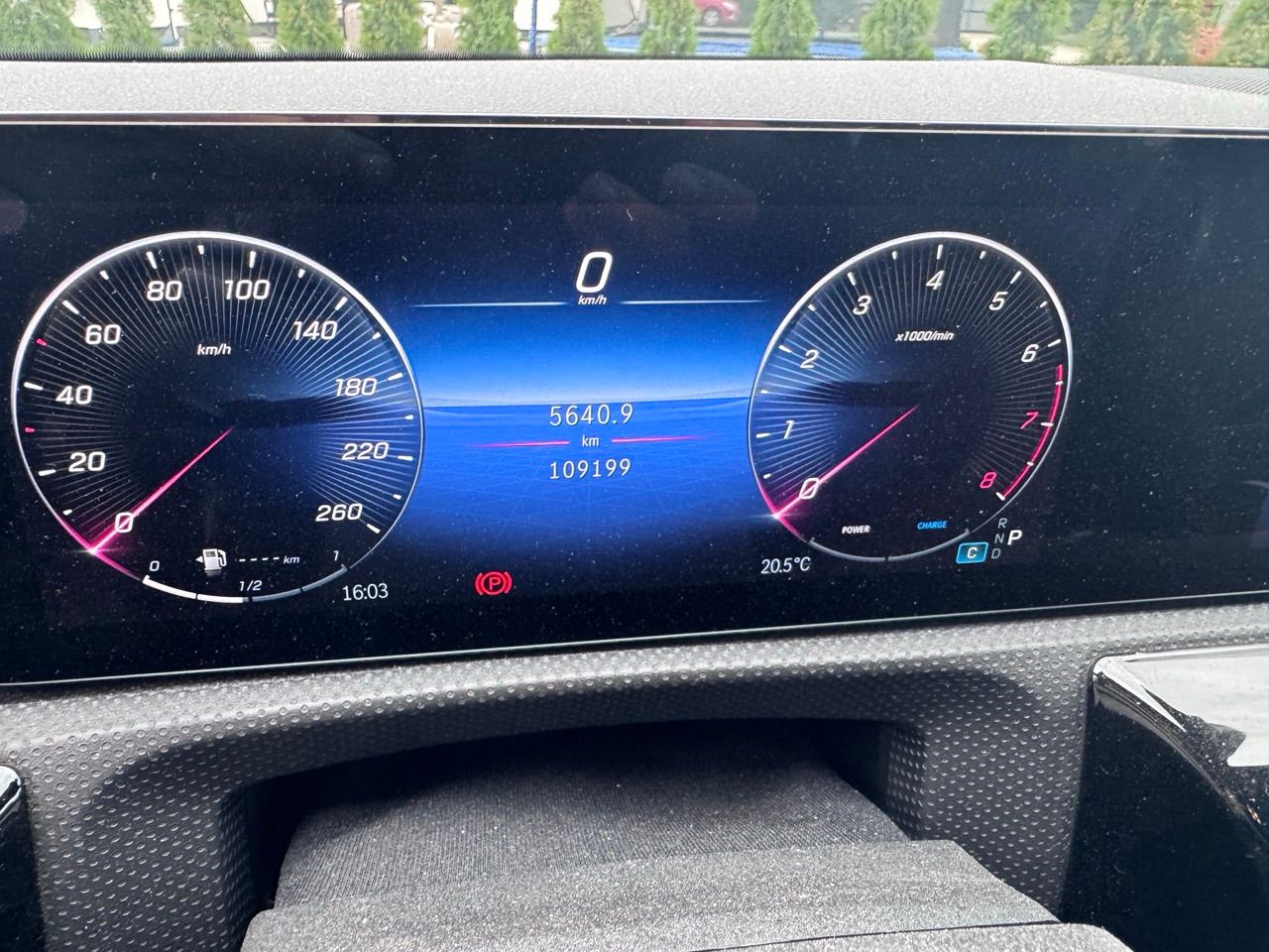 Mercedes-Benz CLA, MB - CLA 200 AMG Premium - fotka 5