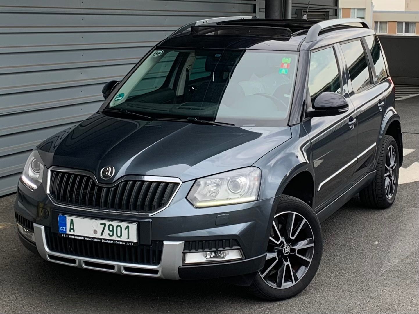 Škoda Yeti, 4x4, ADVENTURE, Xenon, Tažné - fotka 3