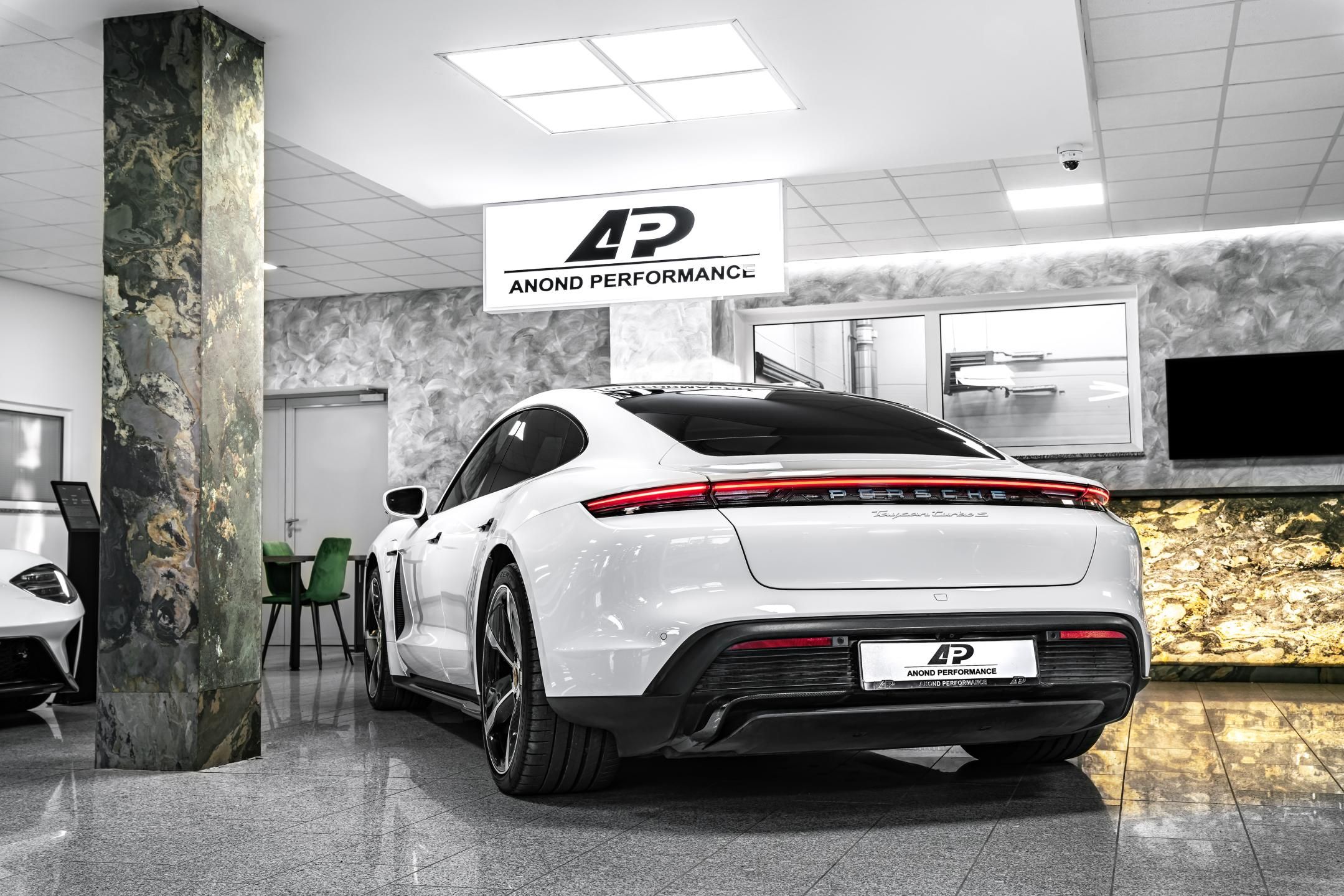 Porsche Taycan, Turbo S PCCB/PDCC/PDLS+/PTV/BU - fotka 4