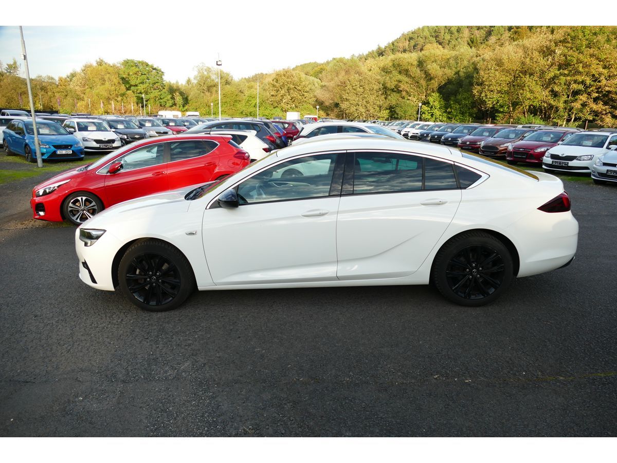 Opel Insignia, 2,0CDTI GRAND SPORT 4X4 - fotka 4