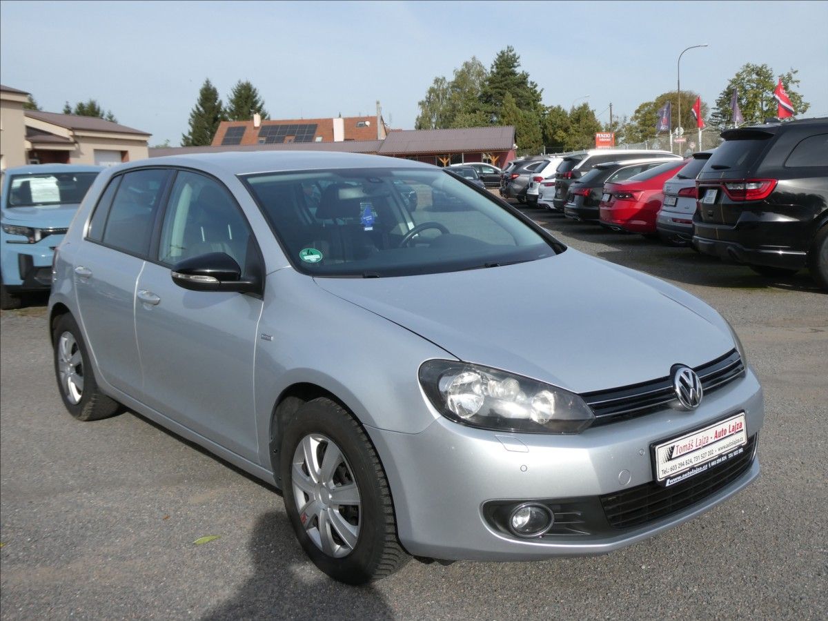 Volkswagen Golf, 1,2 TSi 77kW MATCH serviska