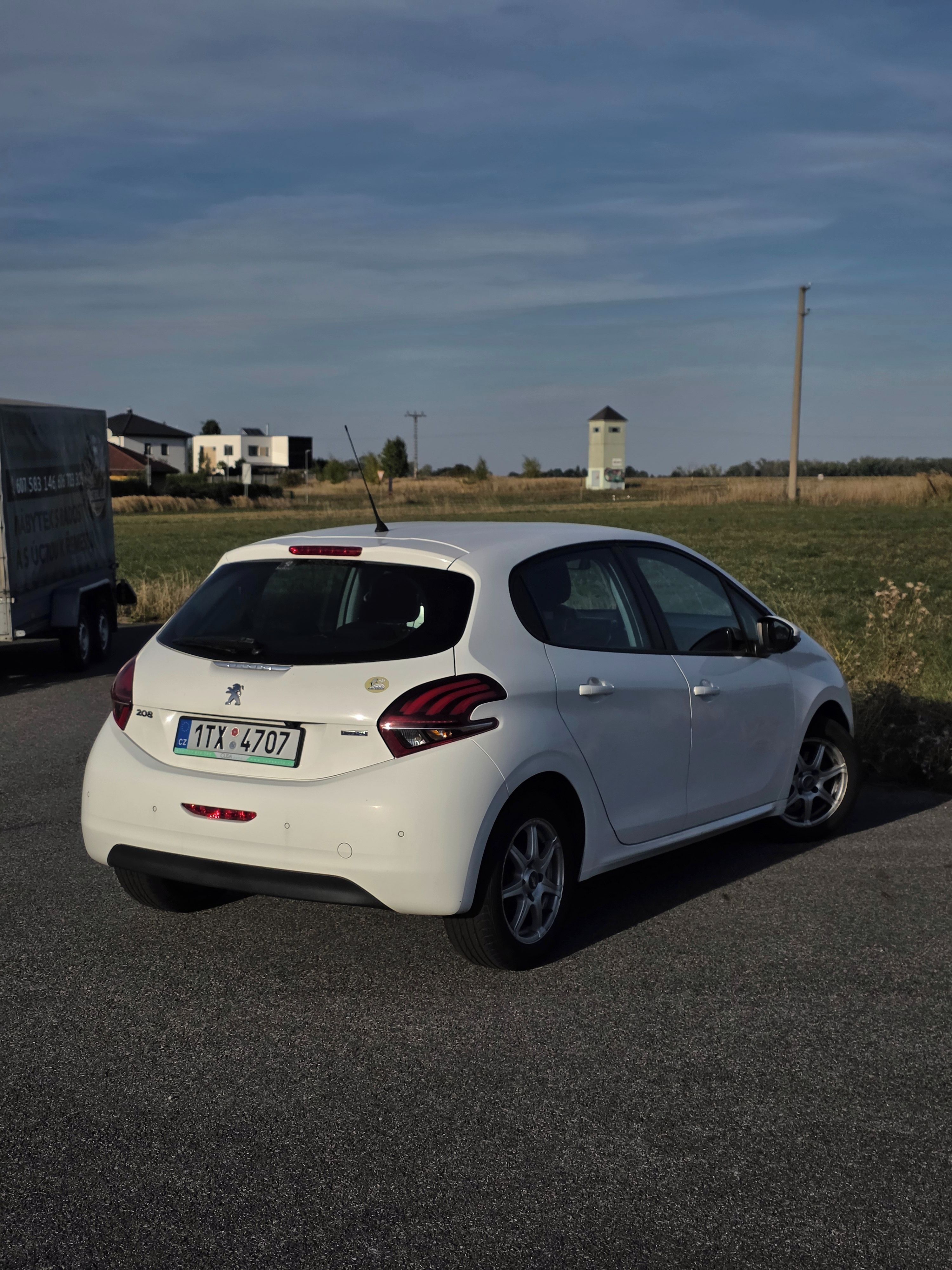 Peugeot 208, 1.6 HDI, servisní knížka - fotka 4