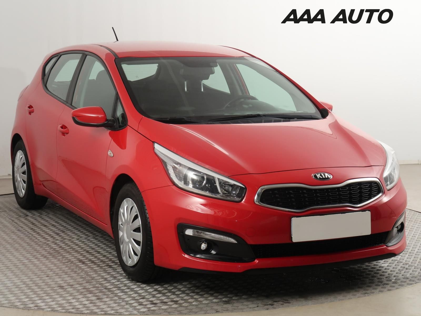 Kia Cee´d, 1.4 CVVT, ČR,1.maj, Serv.kniha