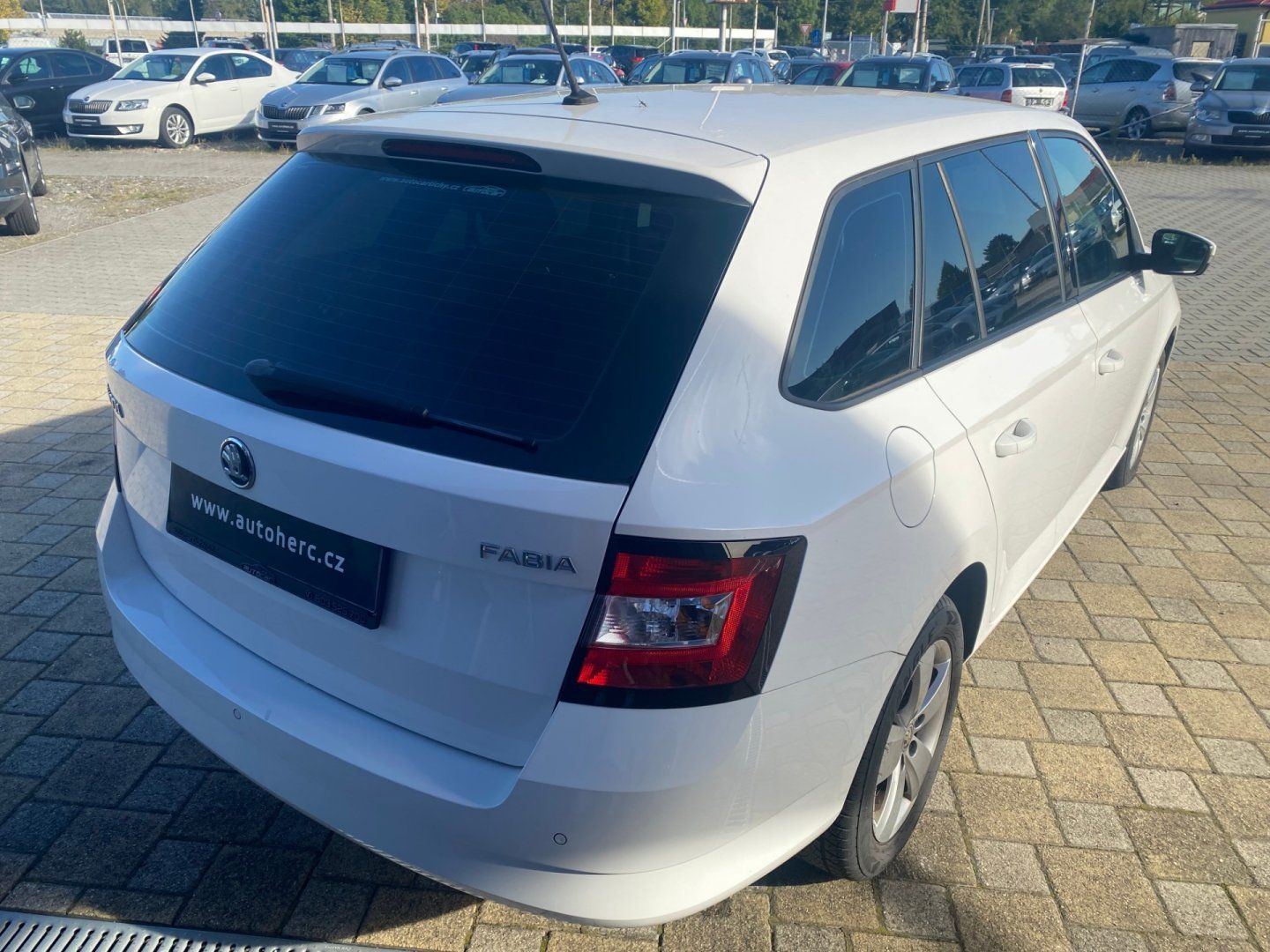 Škoda Fabia, III Kombi 1.2 TSi 81kW DSG - fotka 4