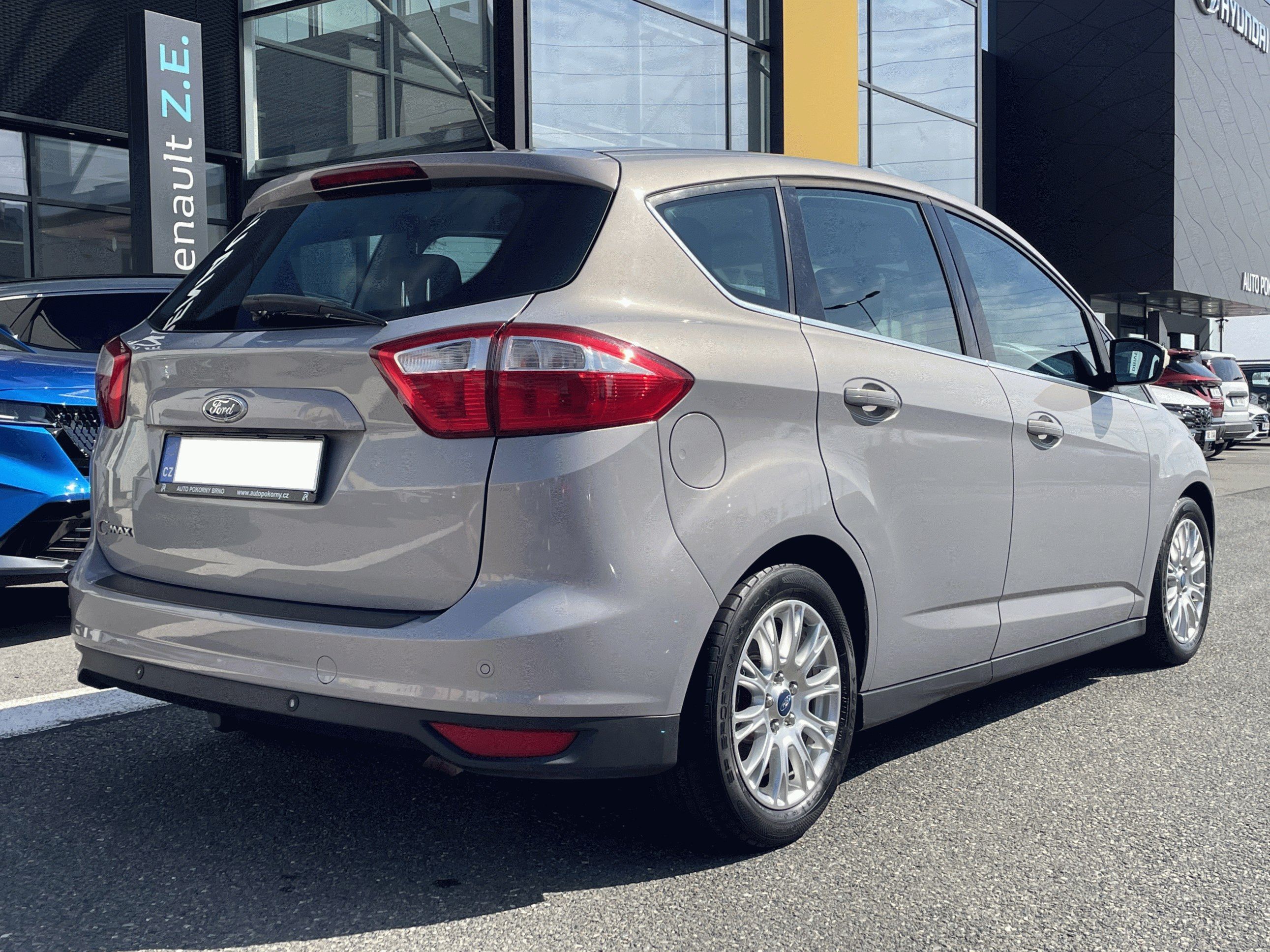 Ford C-MAX, Titanium 1,6Ti EcoBoost 150k - fotka 4