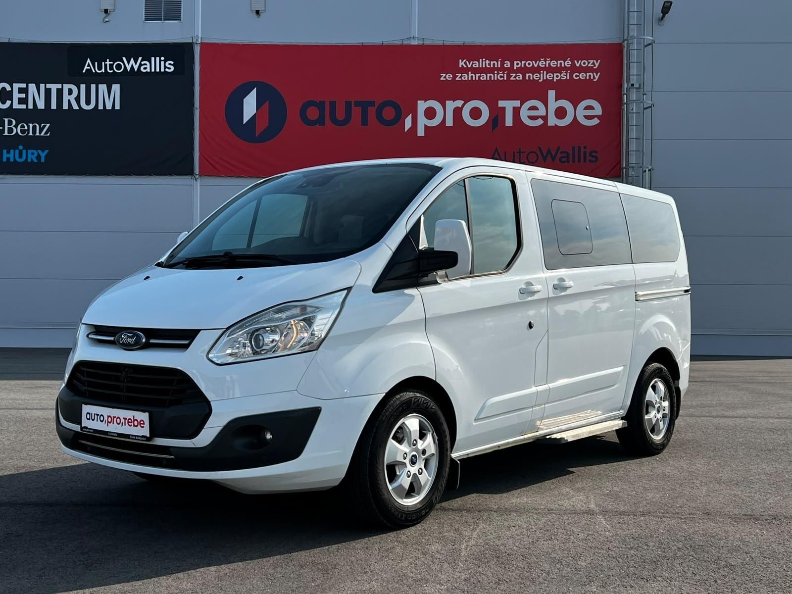 Ford Tourneo Custom, 2.0TDCI 96kW 8-Míst DPH TZ