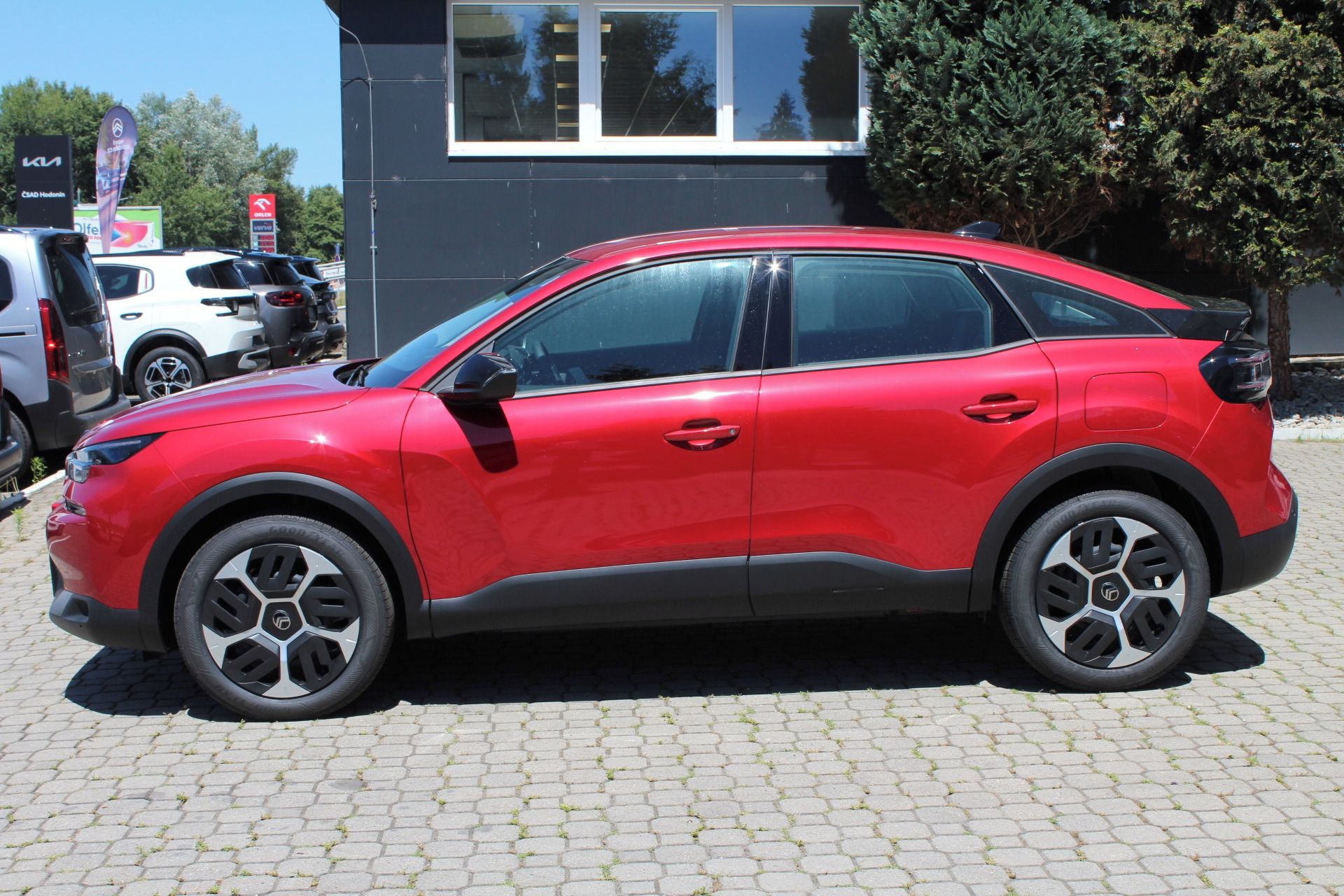 Citroën C4, PLUS Hybrid 145k Automatic - fotka 2