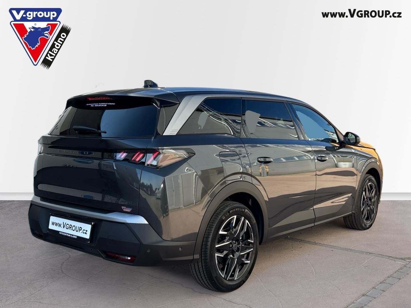 Peugeot 5008, Business Hybrid 145 e-DCS6 - fotka 4