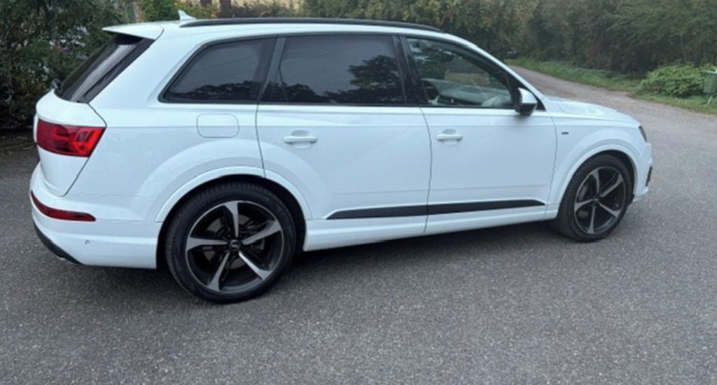 Audi Q7 - fotka 4