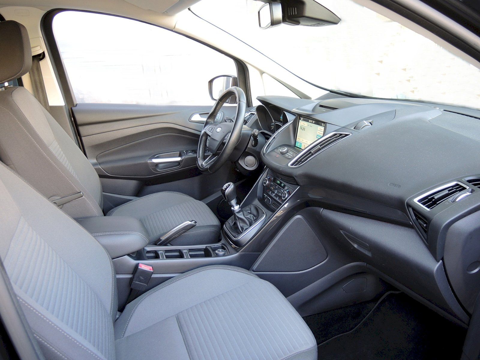 Ford C-MAX, 1.0 EcoBoost Titanium - fotka 6