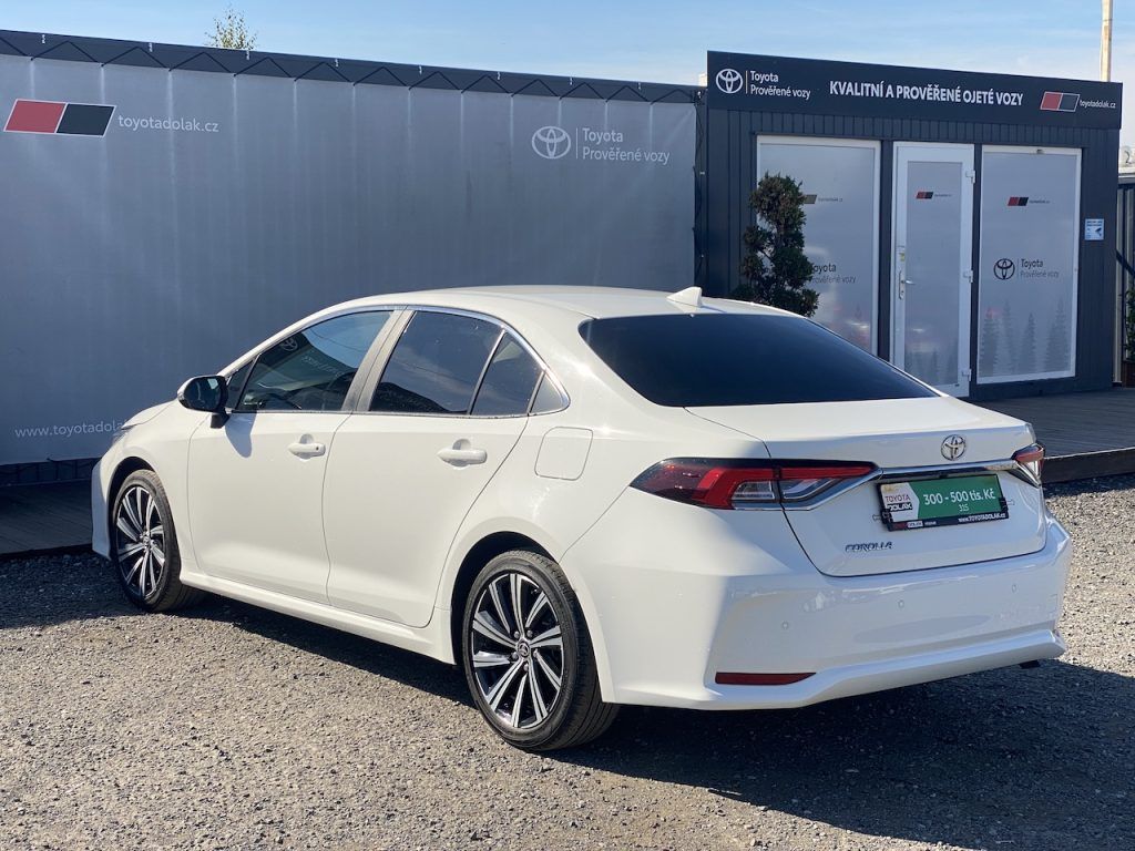 Toyota Corolla, 1.5i, ČR, Style Tech, DPH - fotka 5