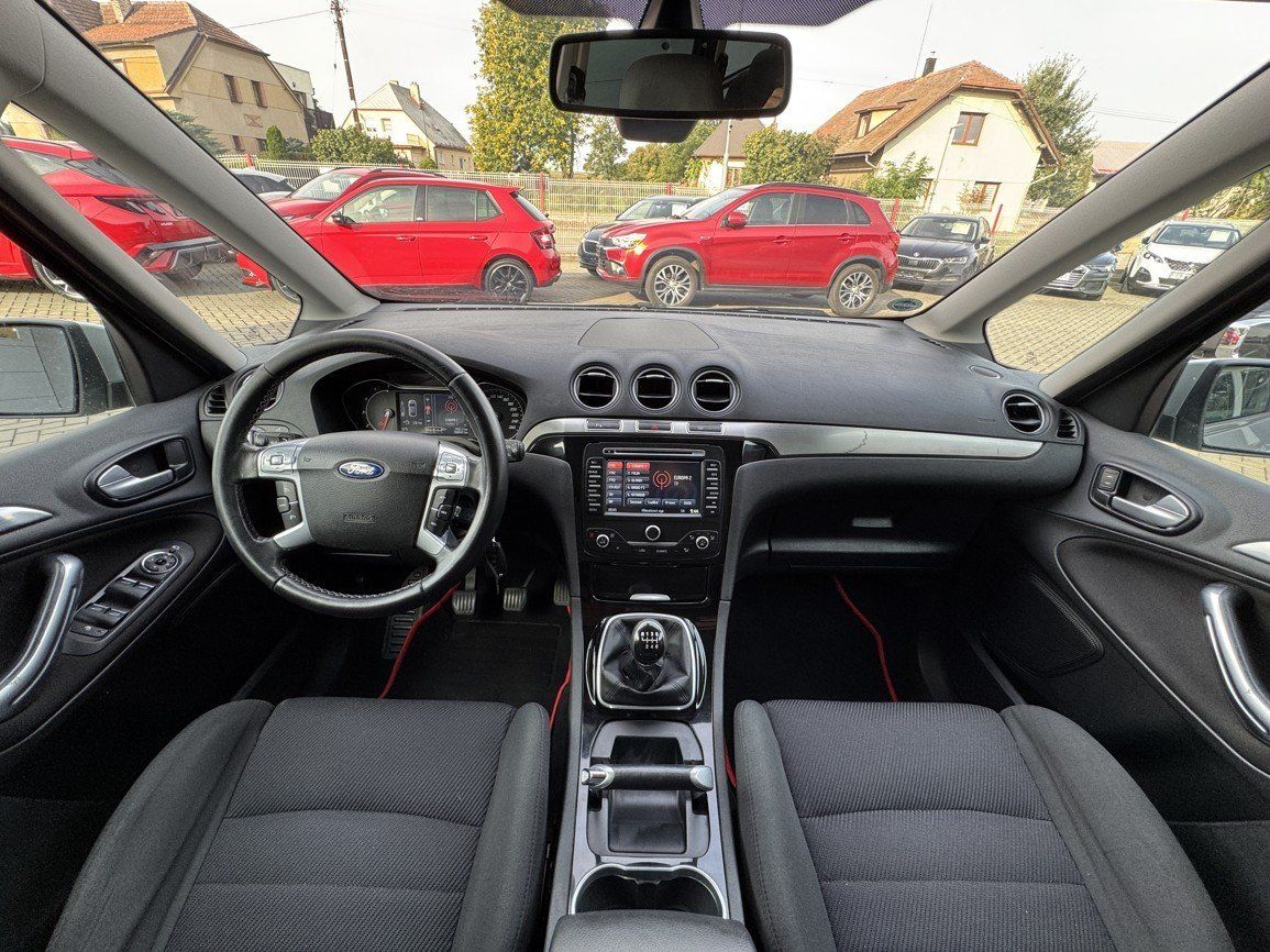 Ford Galaxy, 2.0TDCi Titanium Navi Tažné Z. - fotka 6