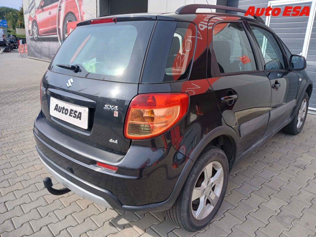 Suzuki SX4, 1.6 4WD,ČR - fotka 2