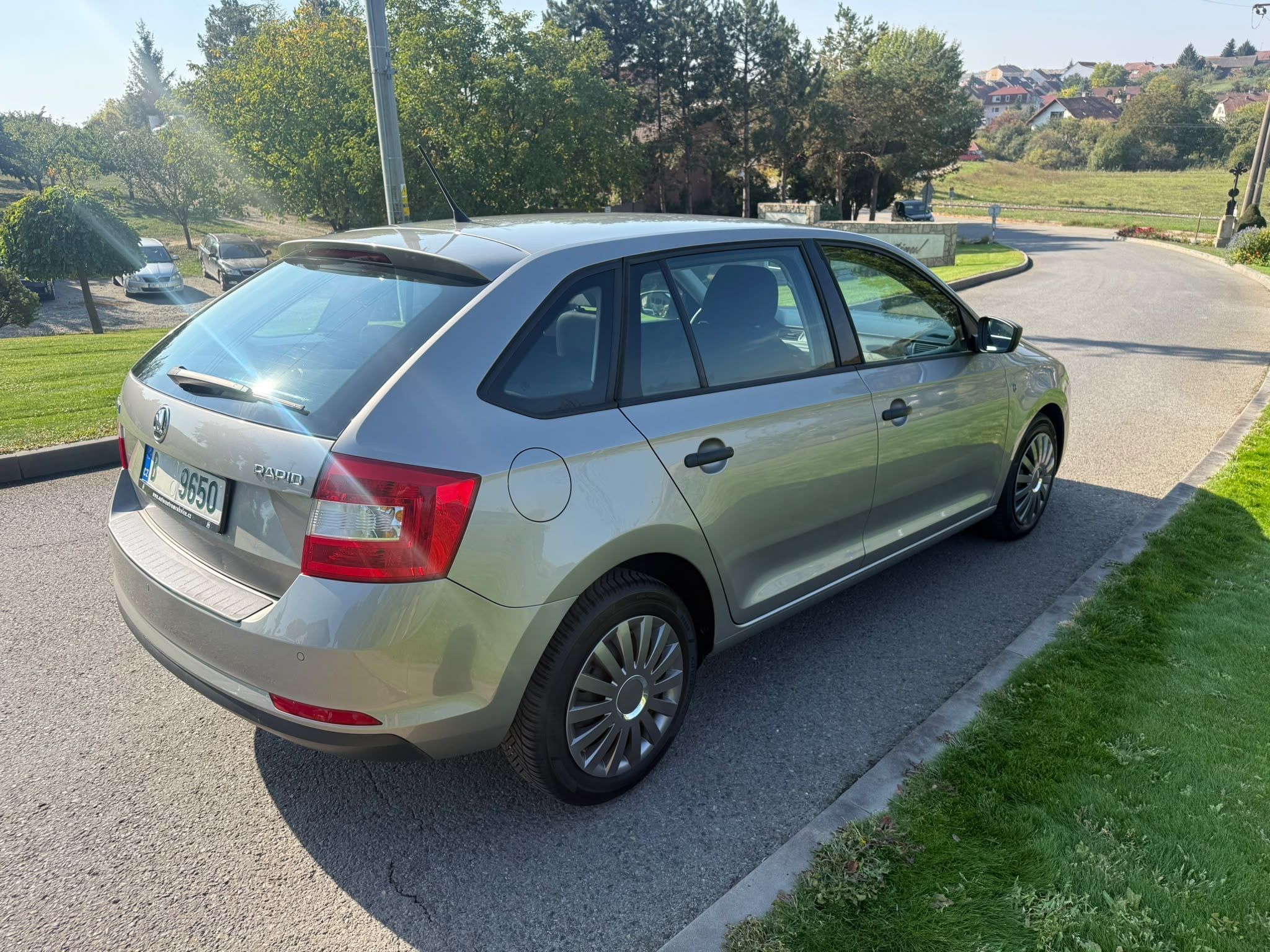 Škoda Rapid, 1.2 TSI  63KW - fotka 5