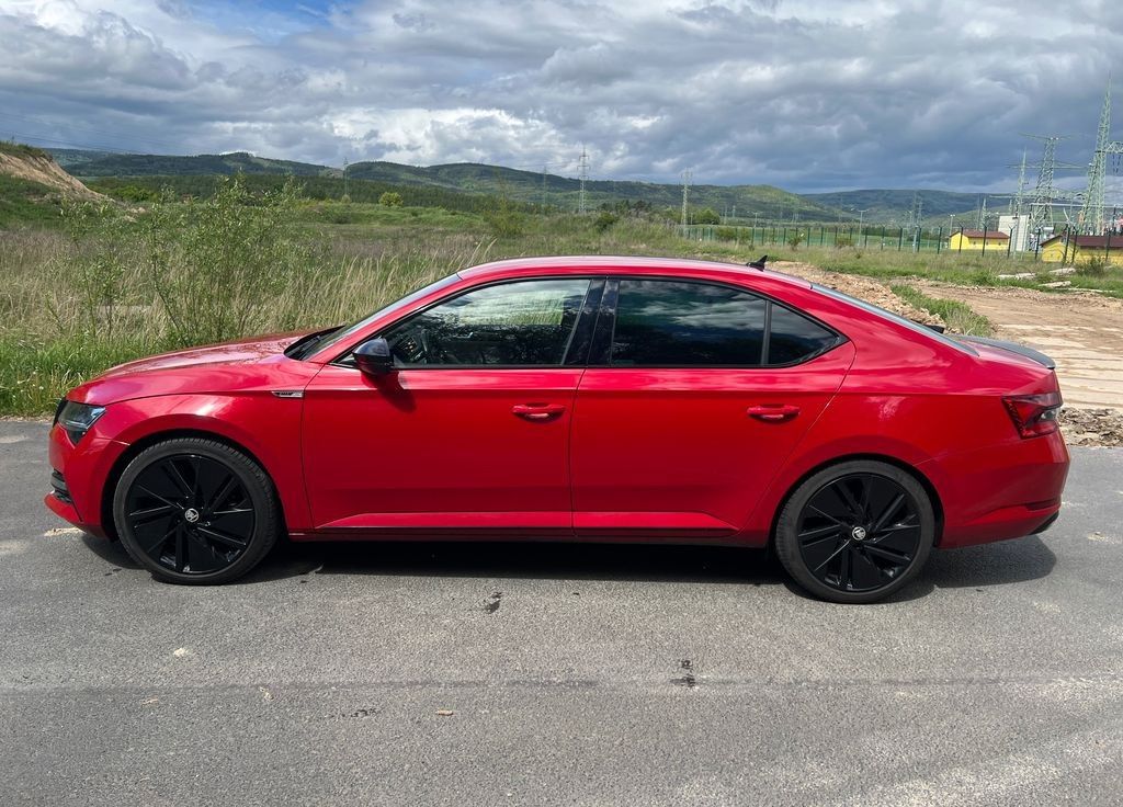Škoda Superb, Sportline iV - fotka 3