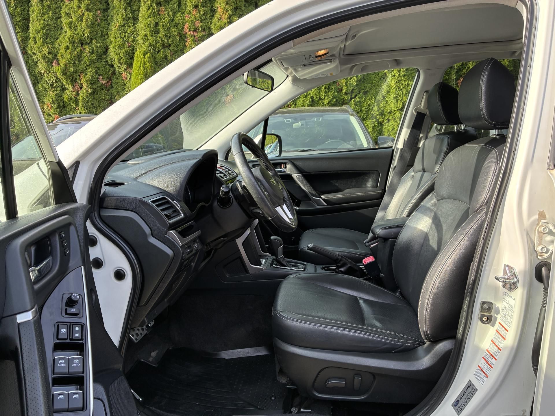 Subaru Forester, 2,0XT Sport * ZÁRUKA * - fotka 6