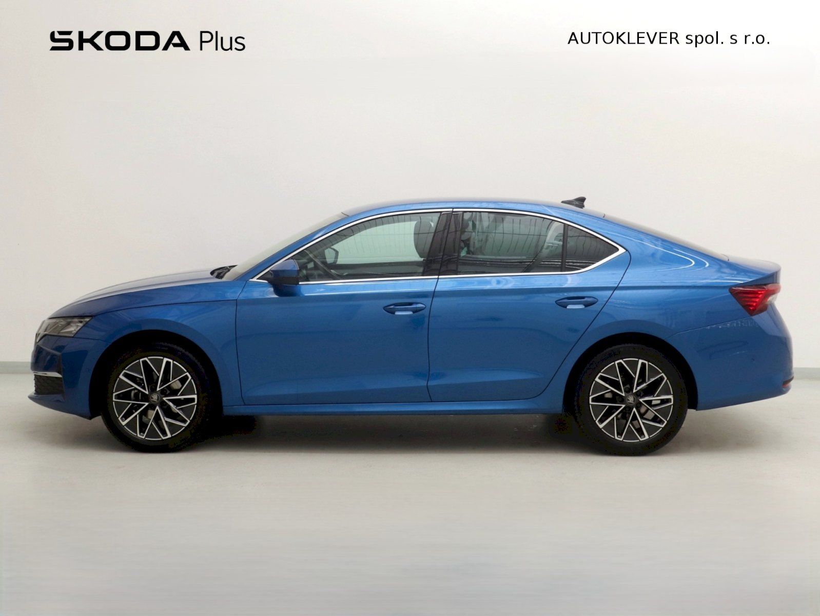 Škoda Octavia, Top Selection DSG 2.0 TDI 110k - fotka 3