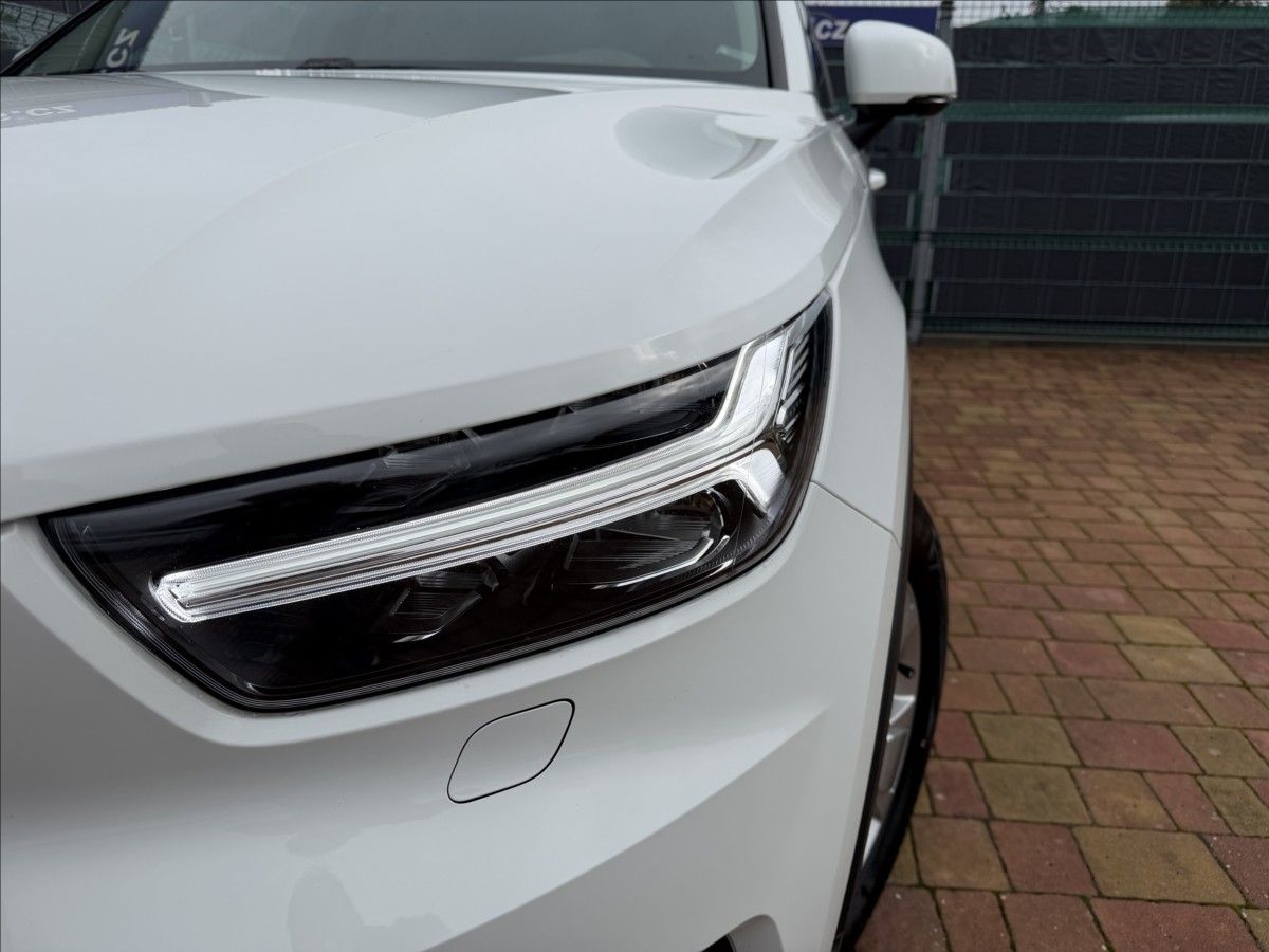 Volvo XC40, 1.5 T3 Momentum/Panorama - fotka 5