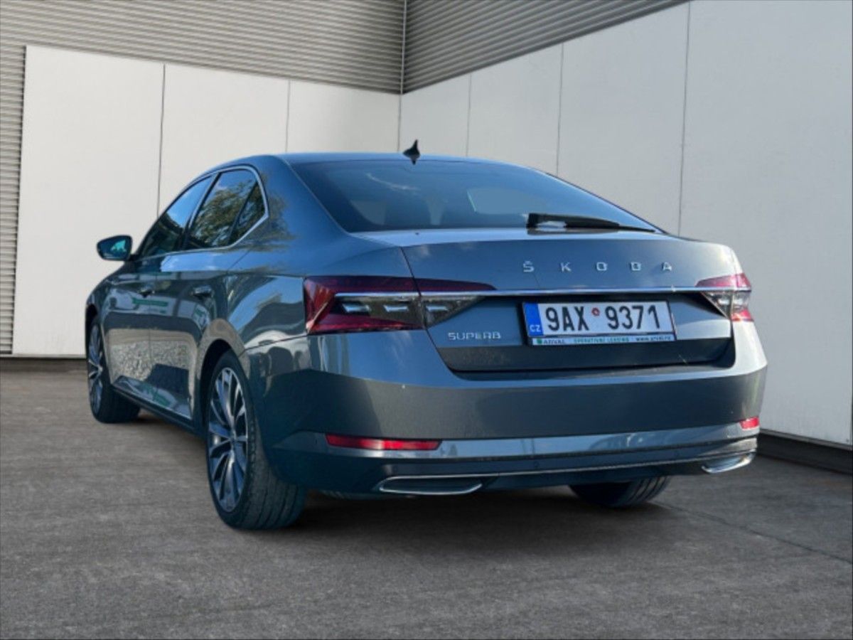 Škoda Superb, 2,0 TDI 147 L&K 4x4 Aut - fotka 2
