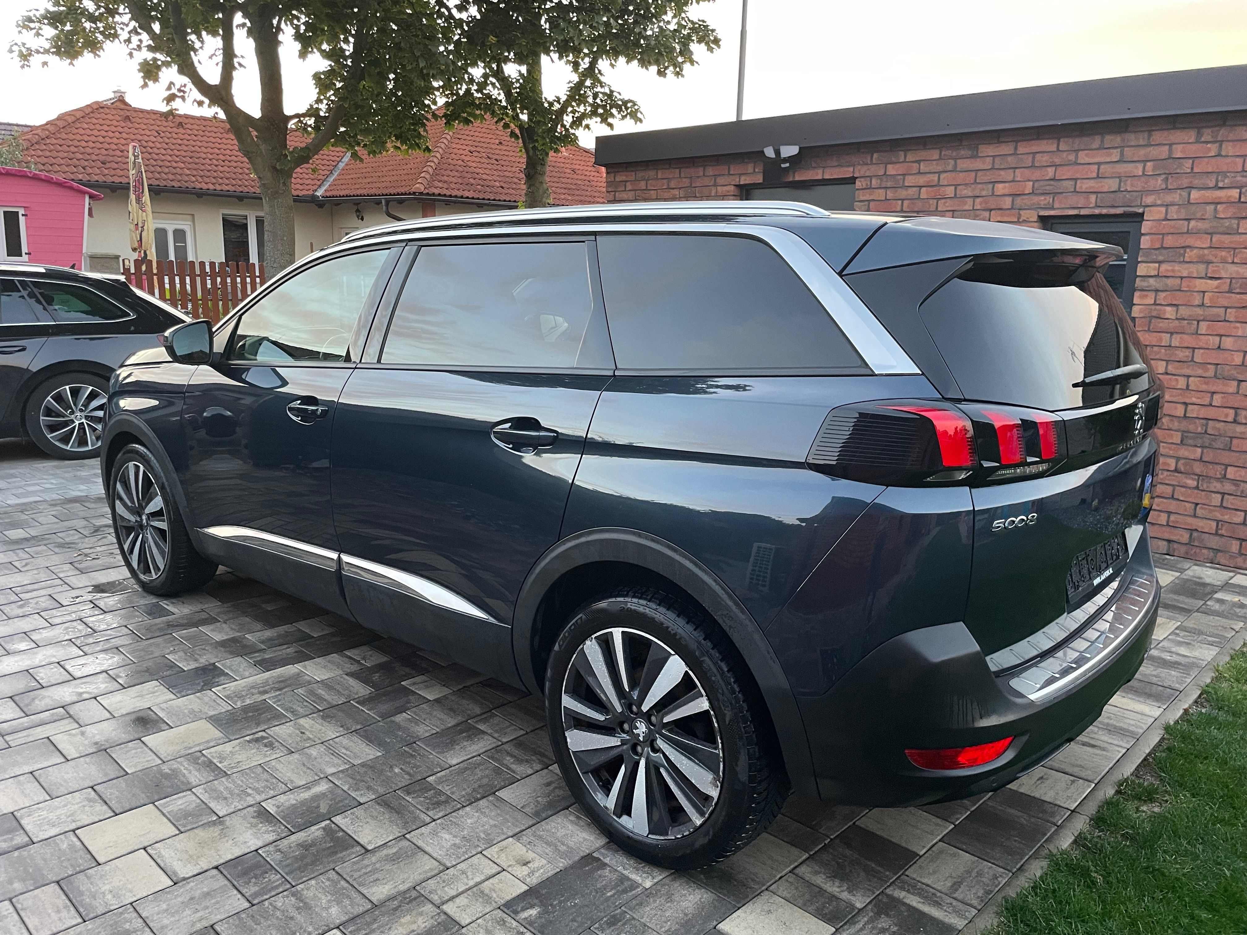 Peugeot 5008, 1.2 - fotka 6