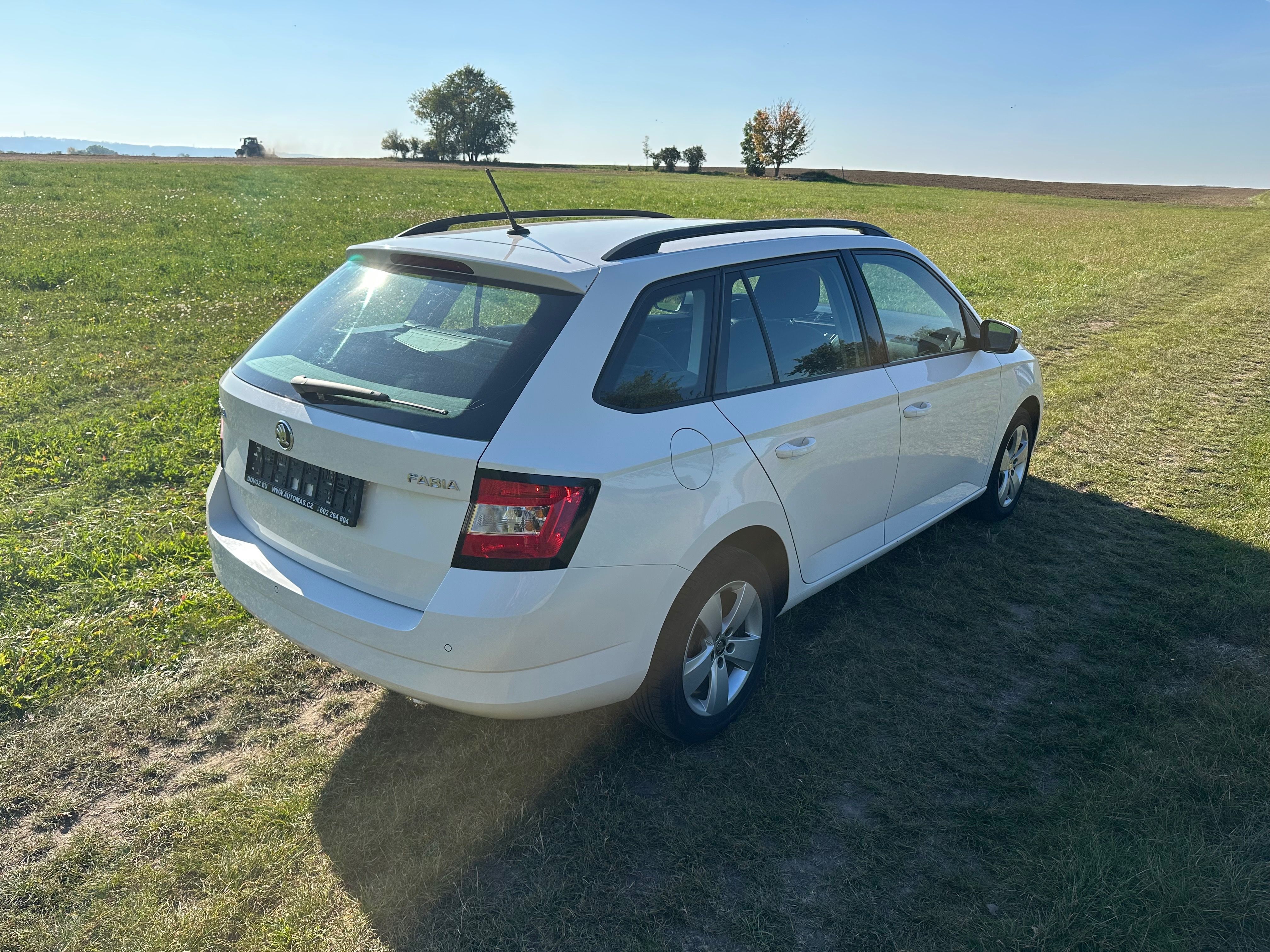 Škoda Fabia, COMBI-1.2TSI-66KW-KLIMATRONIC - fotka 6