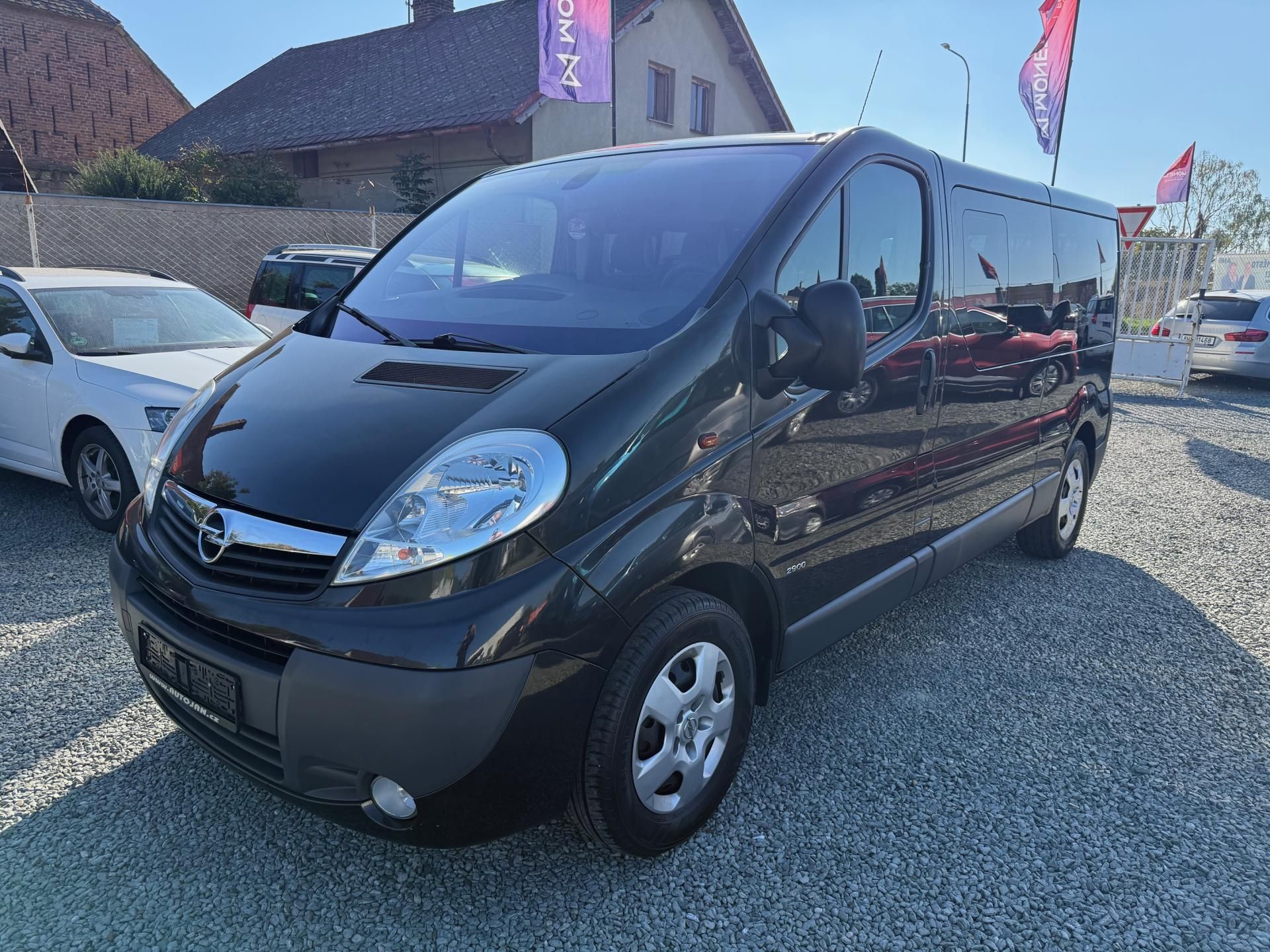 Opel Vivaro, 2.0 CDTI 9 MÍST KLIMA - fotka 3