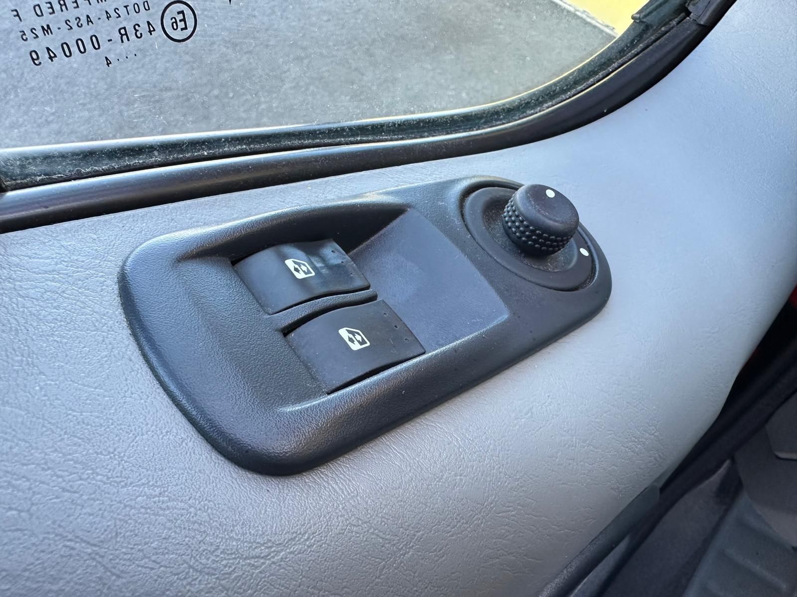 Opel Vivaro, 1.9CDTI/74kW *SPACÍ VESTAVBA - fotka 5