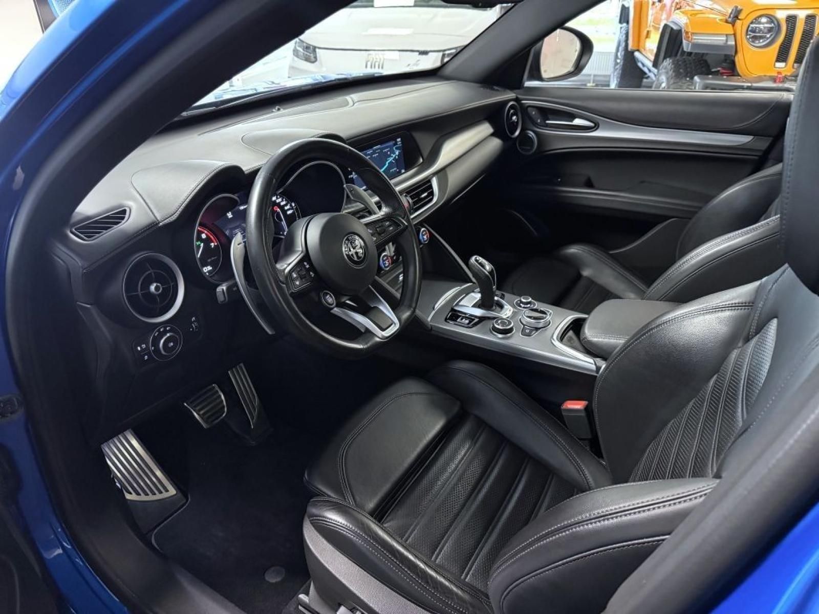 Alfa Romeo Stelvio, 2.0T 280k AT8 ZF Q4 4x4 Veloce - fotka 6
