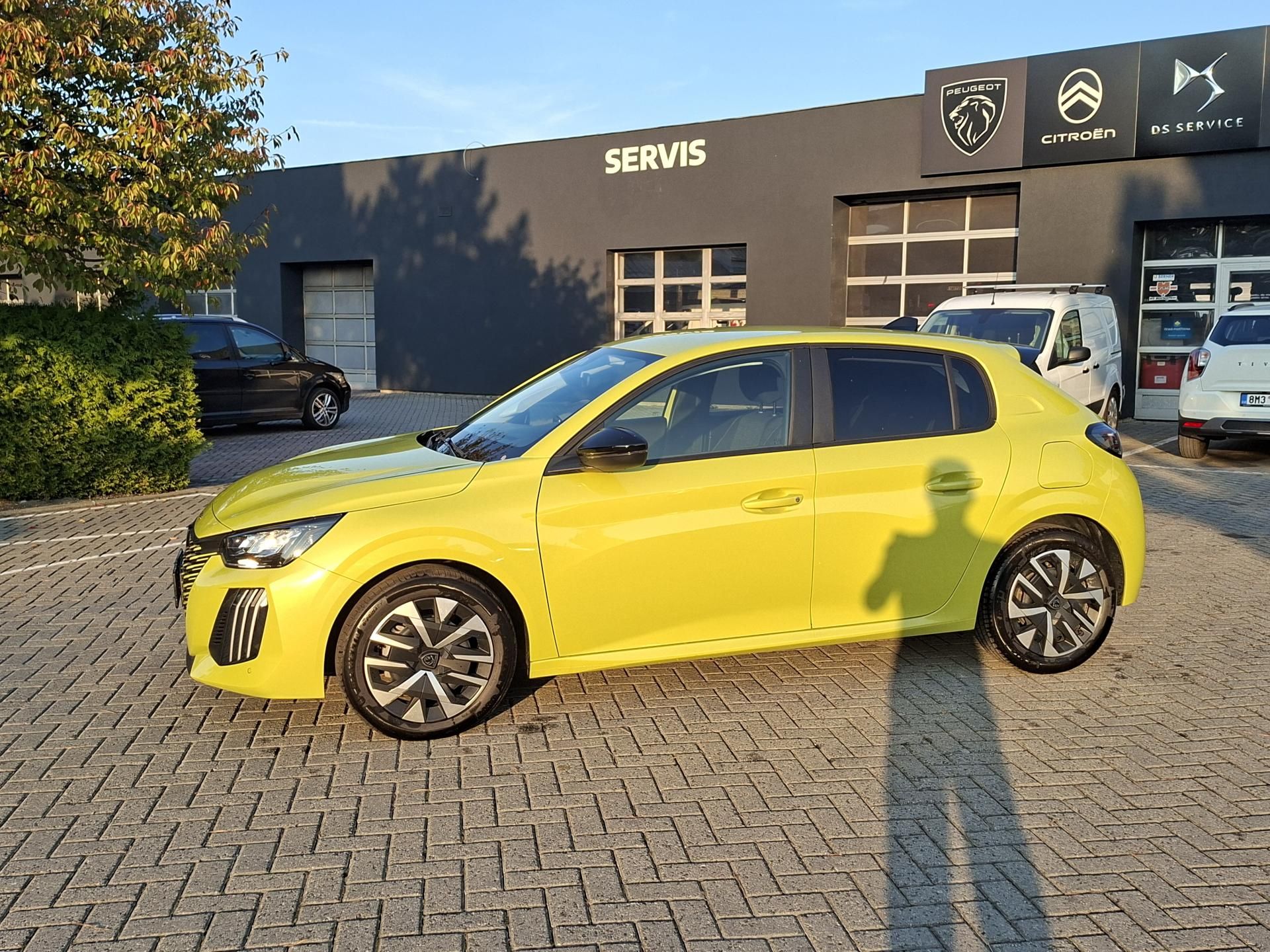 Peugeot 208, Business Turbo 100 MAN6 - fotka 2