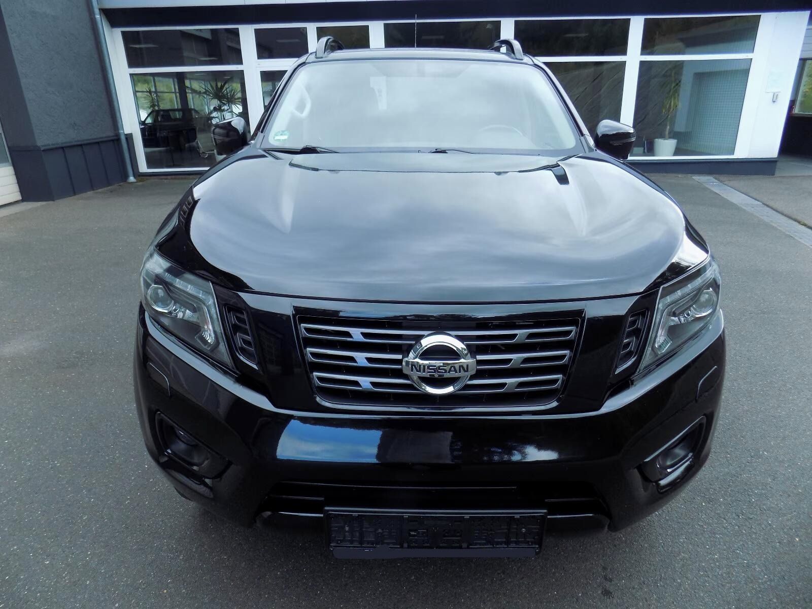 Nissan Navara, 2.3 DC 4x4 Aut. N-Guard*360°* - fotka 5