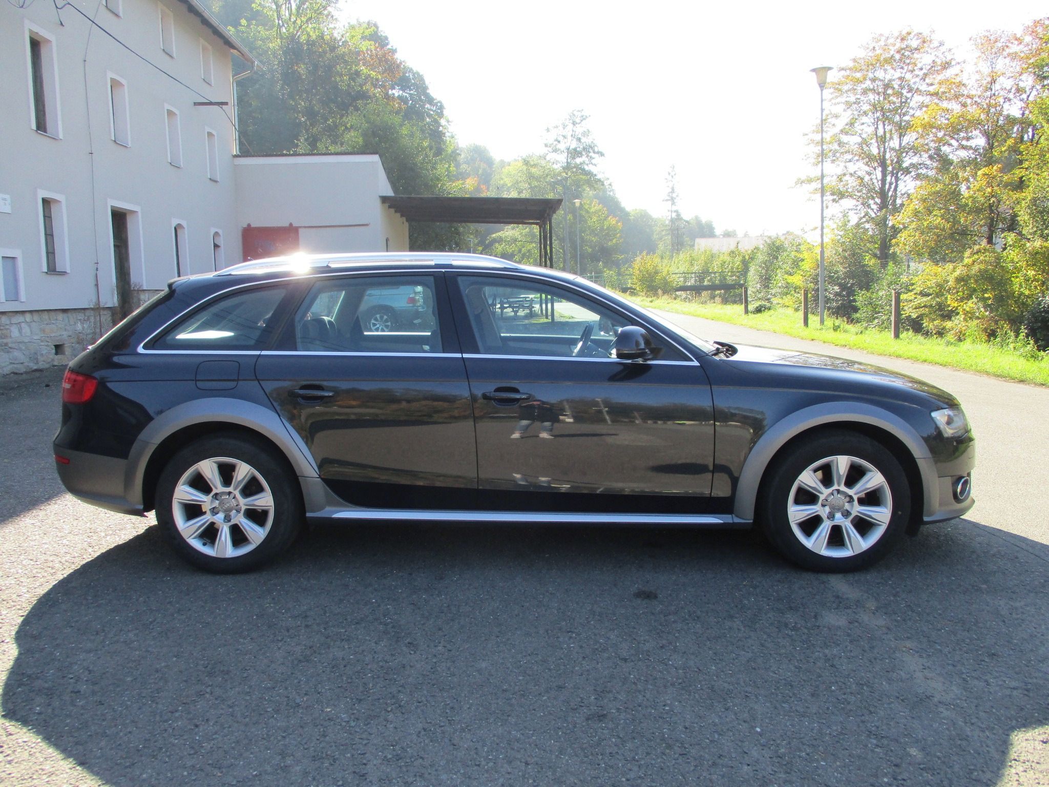 Audi A4 allroad, 2.0 TDi - 4x4 - fotka 6