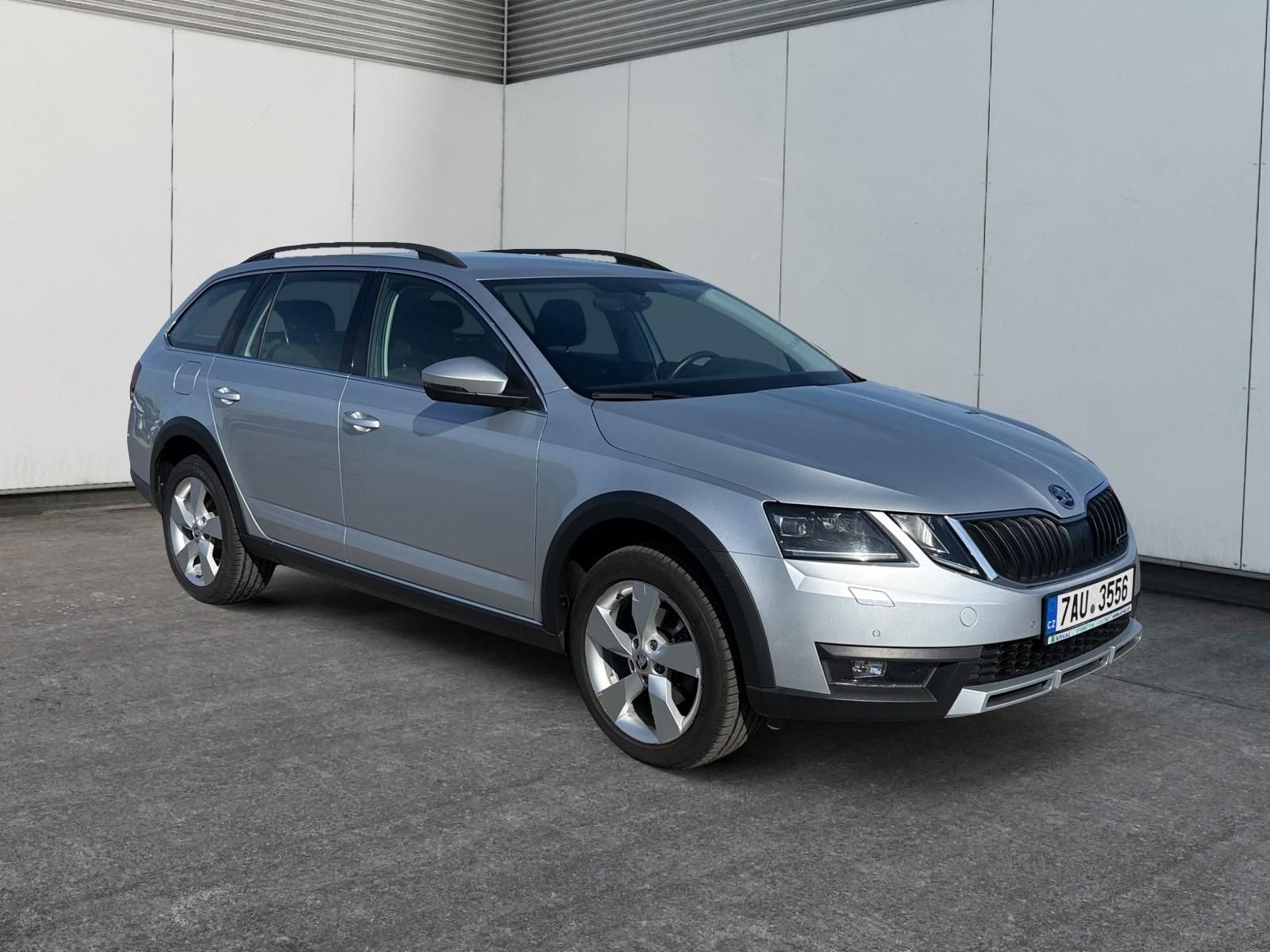 Škoda Octavia, SCOUT 2.0TDI 110kW 4x4 DPH CZ - fotka 3