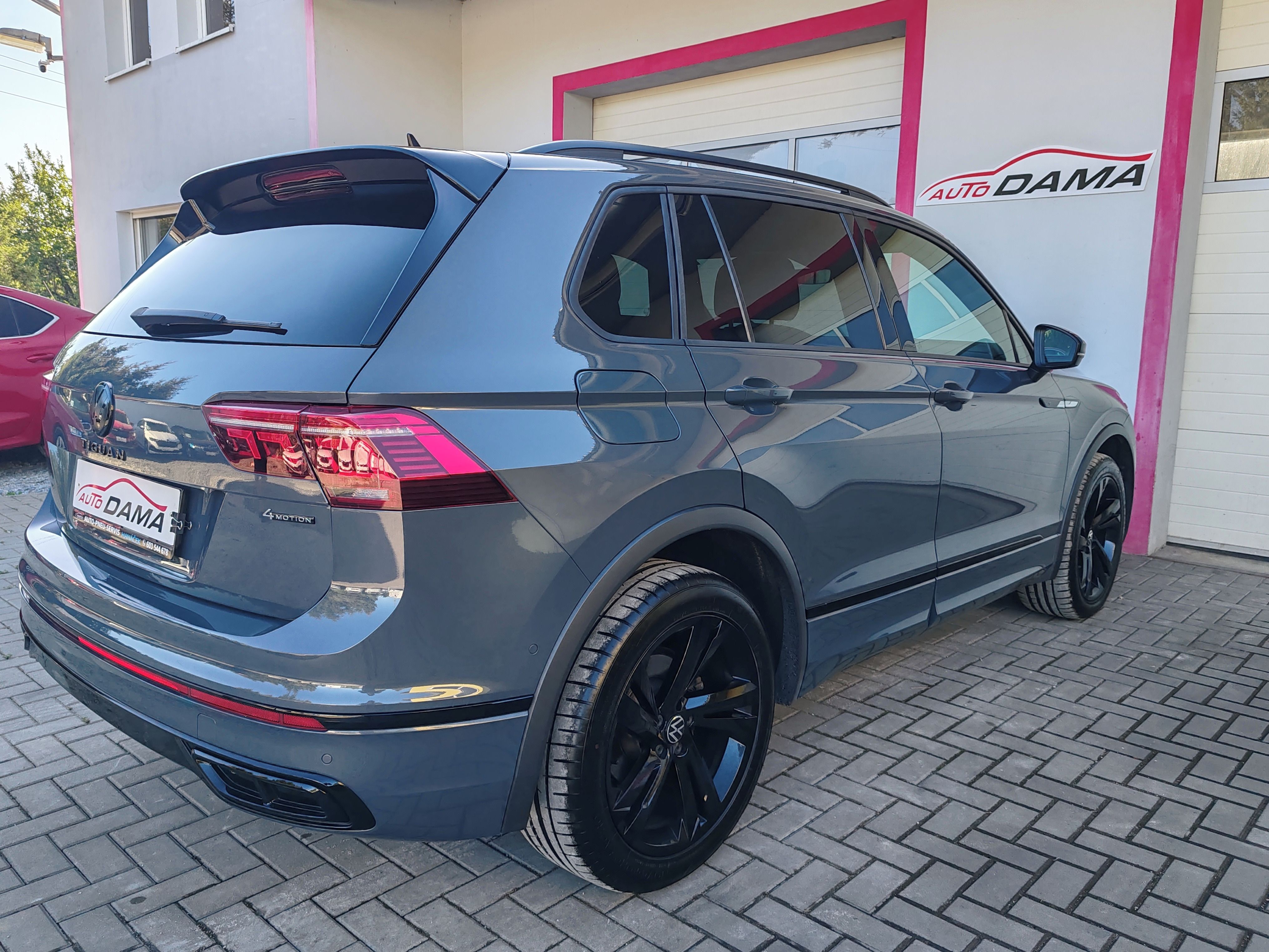 Volkswagen Tiguan, 2.0 TDI R-LINE - fotka 4