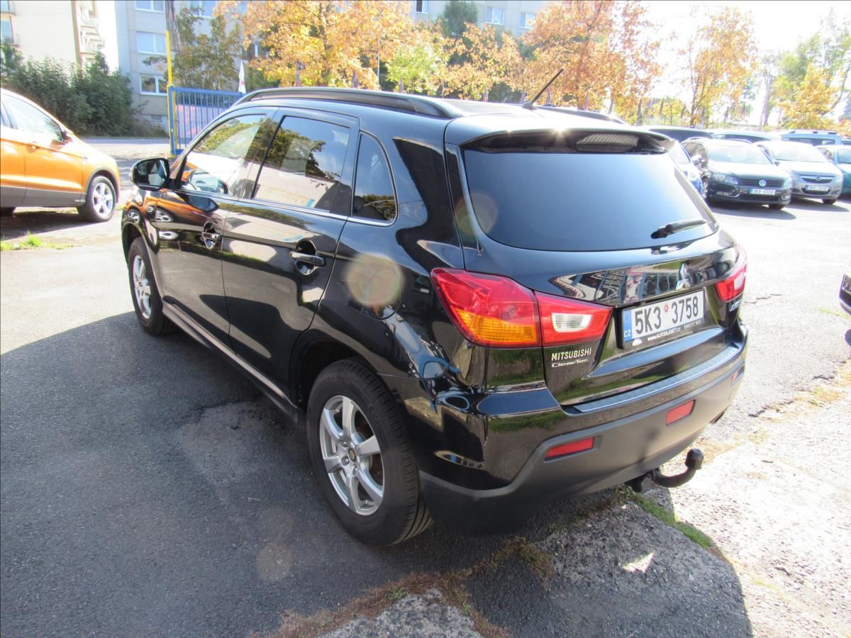 Mitsubishi ASX, 1,8 DI-D 110kW 4x4 - fotka 4