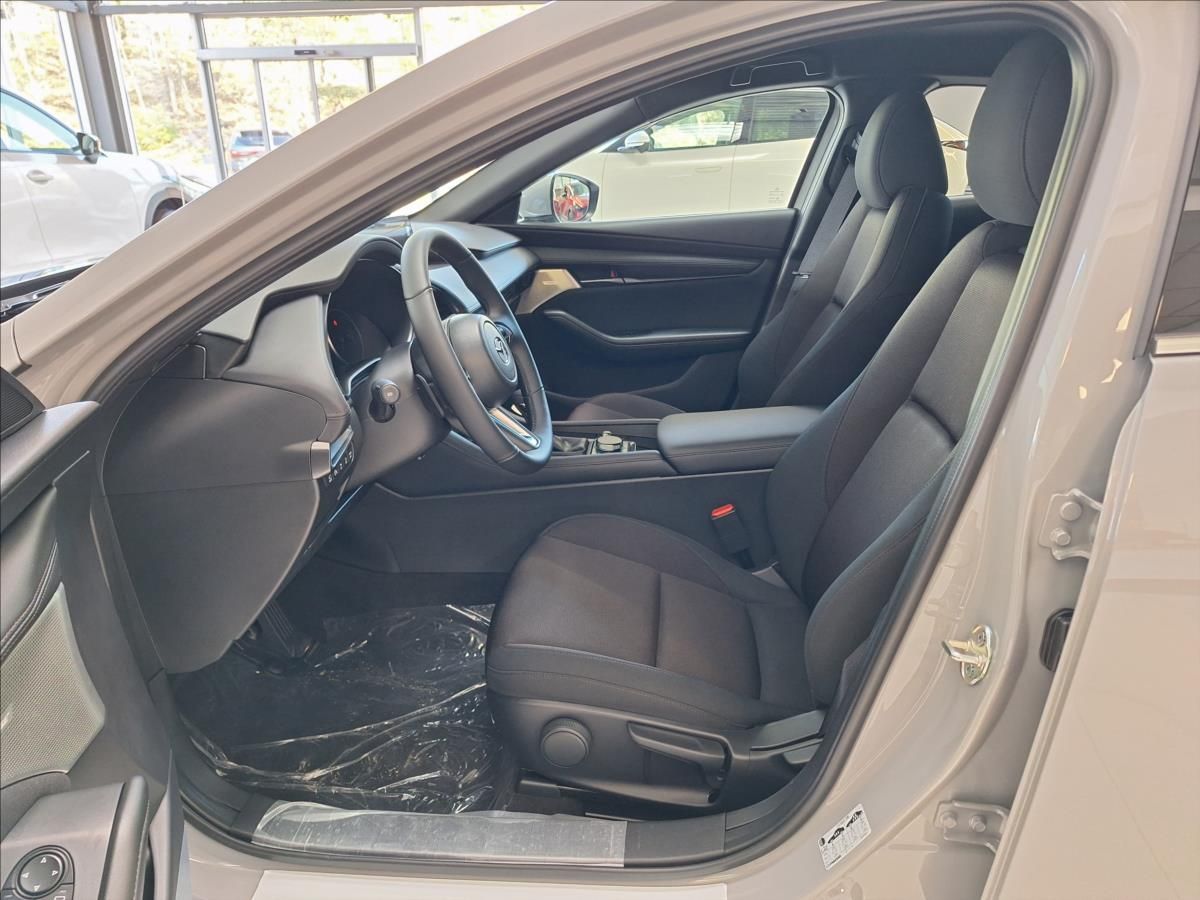 Mazda 3, 2.5 G 140k 6AT FWD Exclusive-L - fotka 3