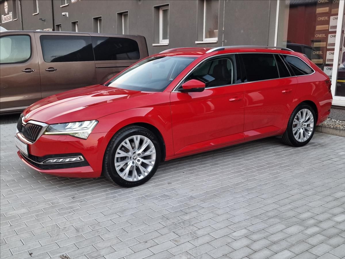 Škoda Superb, 2.0 TDI 110kW Style,ČR,1.Maj. - fotka 6