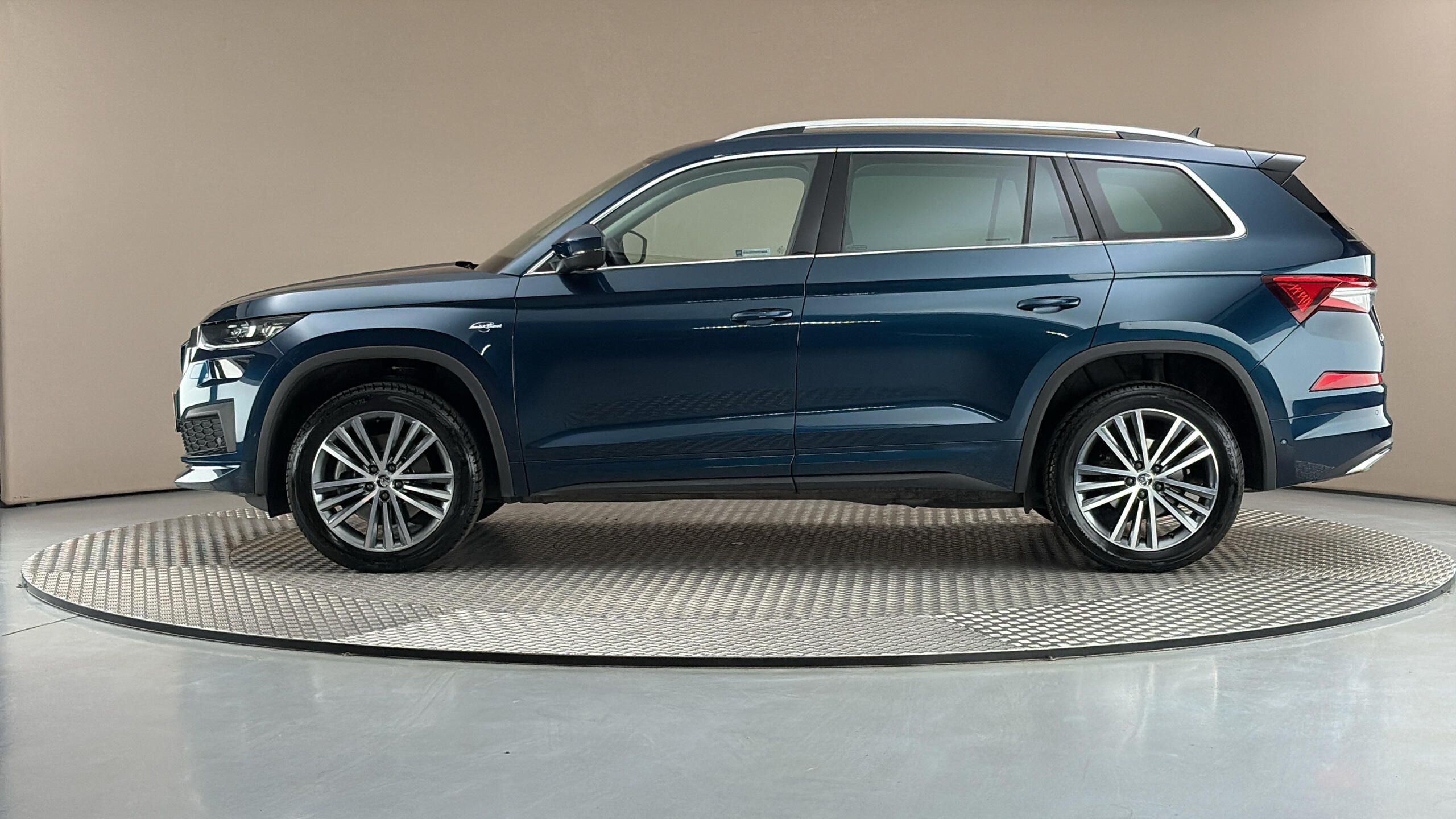 Škoda Kodiaq, 2.0 TDI DSG 4x4 L&K - fotka 4
