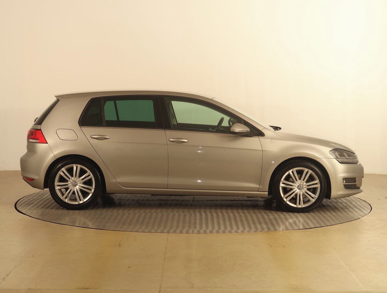 Volkswagen Golf, 1.4 TSI, Automat, Serv.kniha - fotka 6