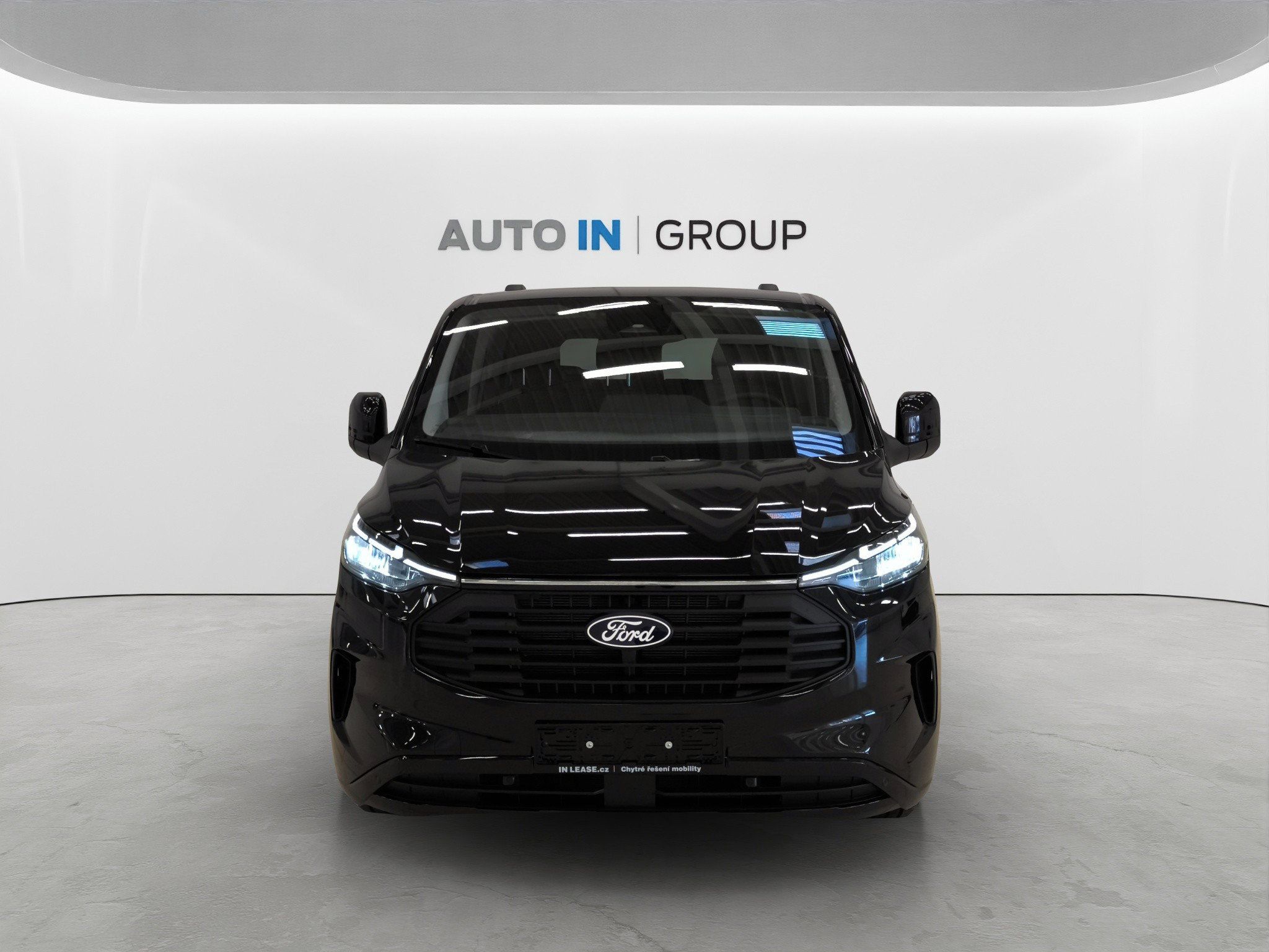 Ford Transit Custom, kombi 2.0 TDI L2 Limited - fotka 2