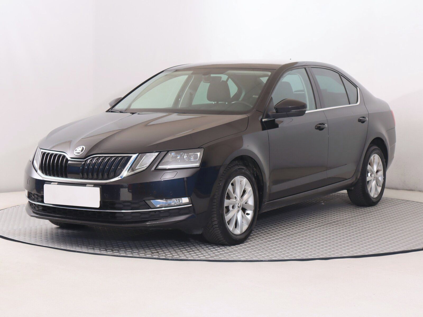 Škoda Octavia, 2.0 TDI, Automat - fotka 2