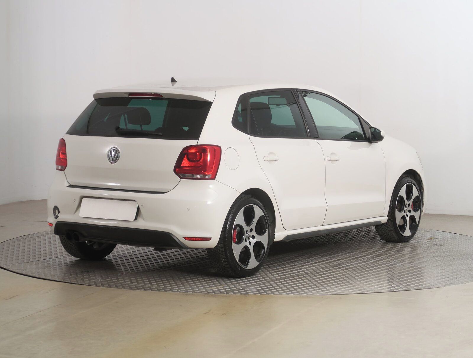 Volkswagen Polo, 1.4 GTI, Automat, Serv.kniha - fotka 5