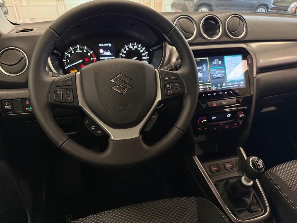 Suzuki Vitara, PREMIUM 1,4  A/T 4x4 12/26 - fotka 6
