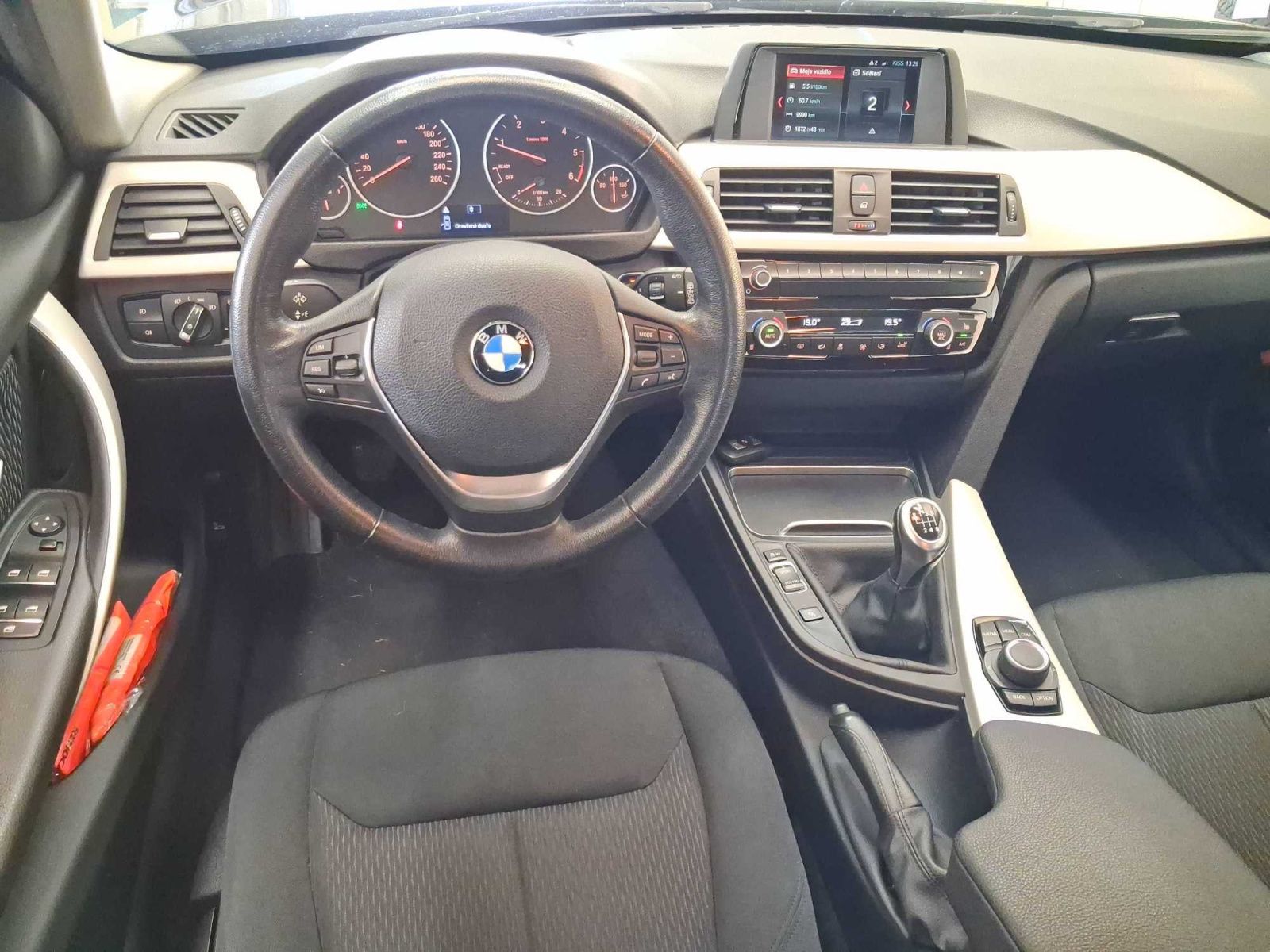 BMW Řada 3, 318 d, Serv.kniha - fotka 3