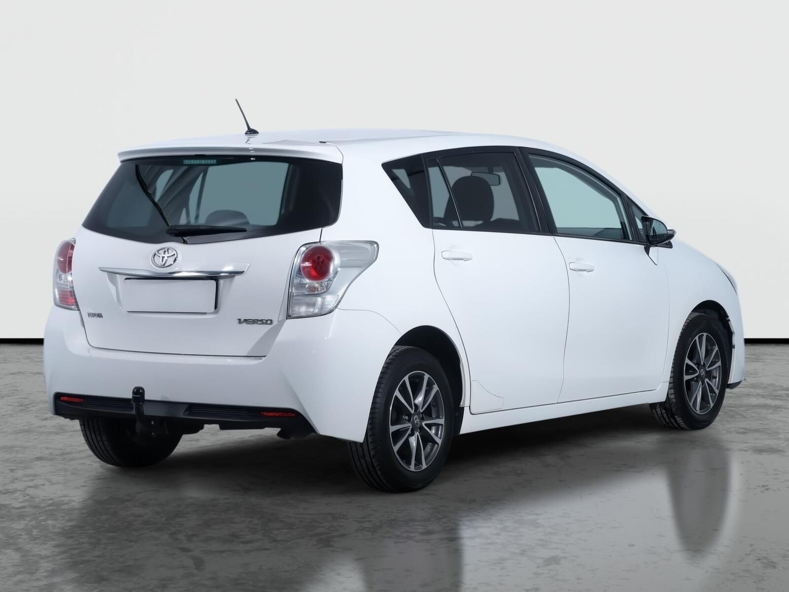 Toyota Verso, 1.6 D-4D - fotka 5