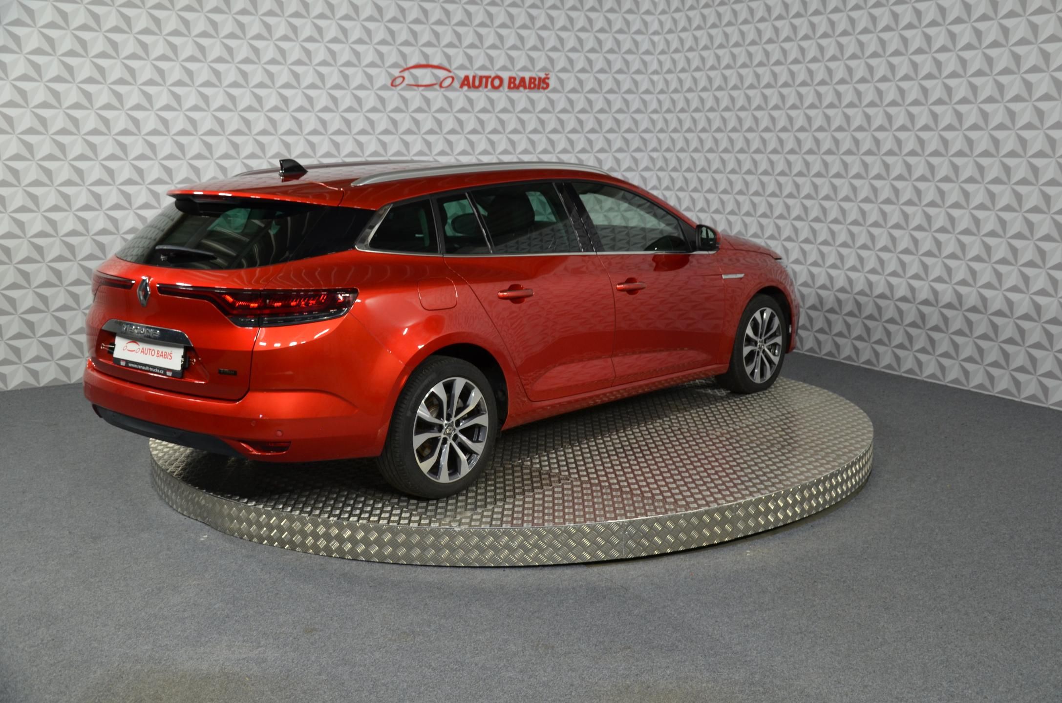 Renault Mégane, E-Tech Electric GT 1.6PHEV Tec - fotka 5