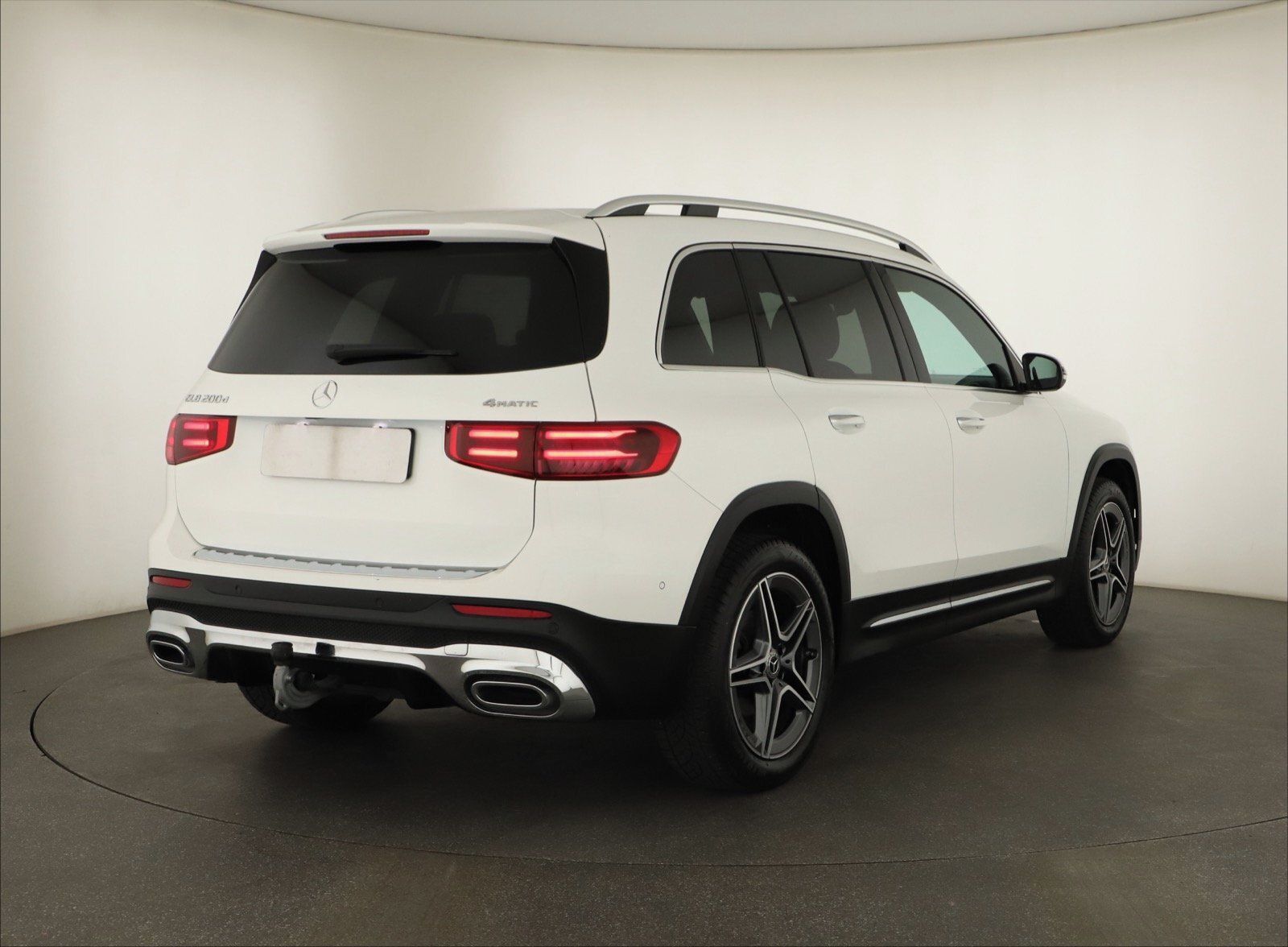 Mercedes-Benz GLB, GLB 200 d 4MATIC, AMG line - fotka 5