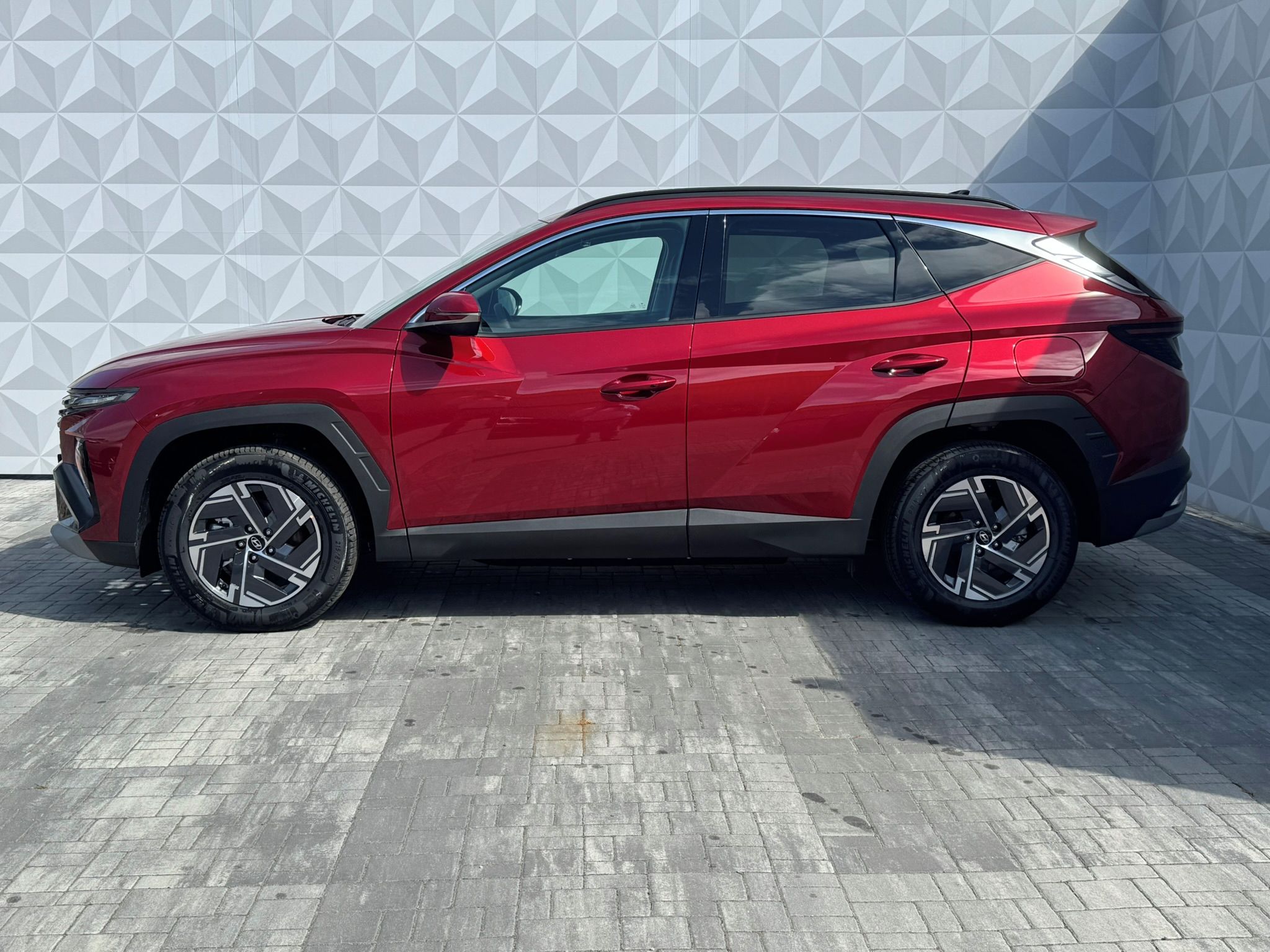 Hyundai Tucson, 1.6 T-GDi DCT GO Czech! - fotka 3