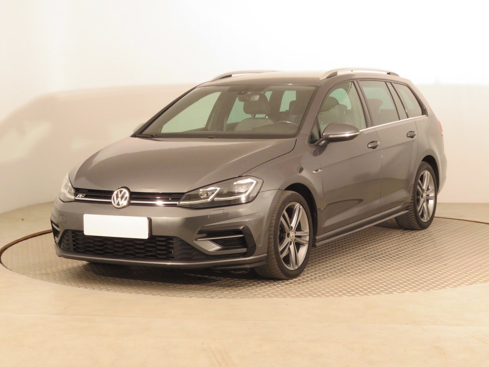 Volkswagen Golf, 1.6 TDI, R-Line, Automat - fotka 2